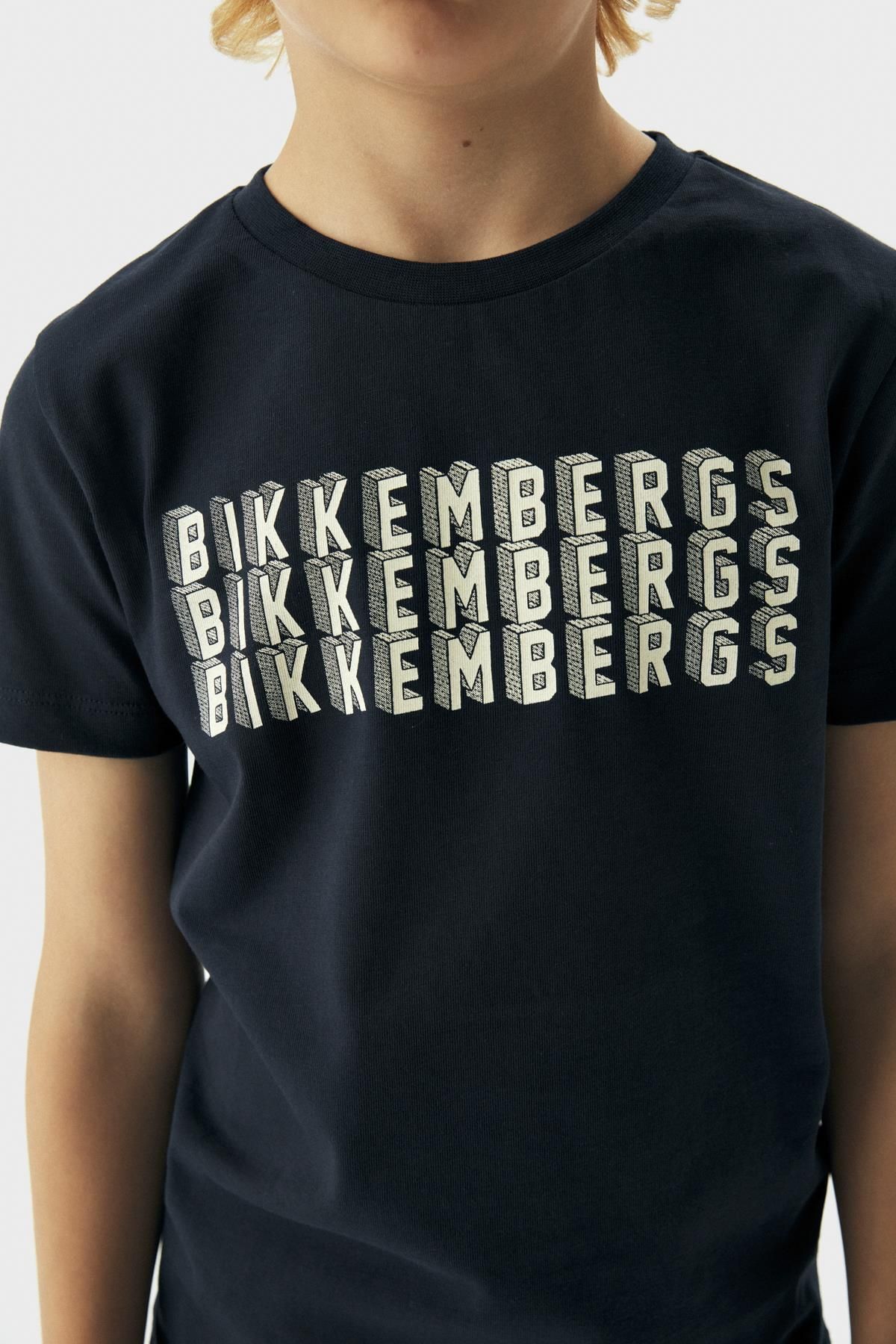 Bikkembergs-تي شيرت Bg Store للأولاد باللون الأزرق الداكن 23fw0bk1853 3