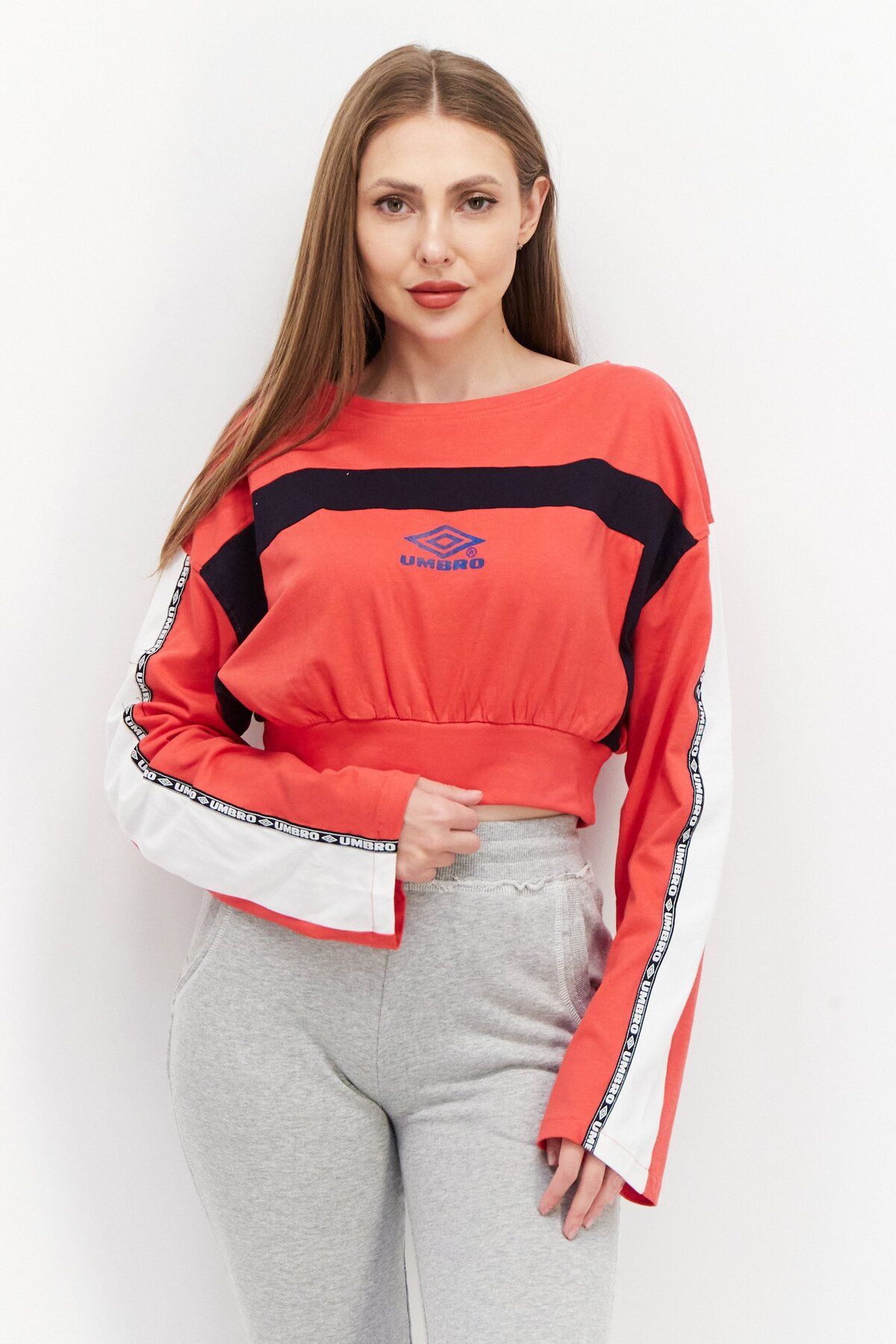 UMBRO-Women Sportswear Fit Brand Logo Outdoor Crop Top, Red/Black/White 1