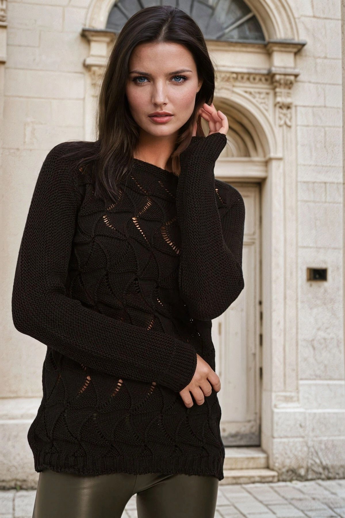 NEW LAVİVA-Black Round Neck, Classic Knitted Pattern, Knitwear Sweater 1