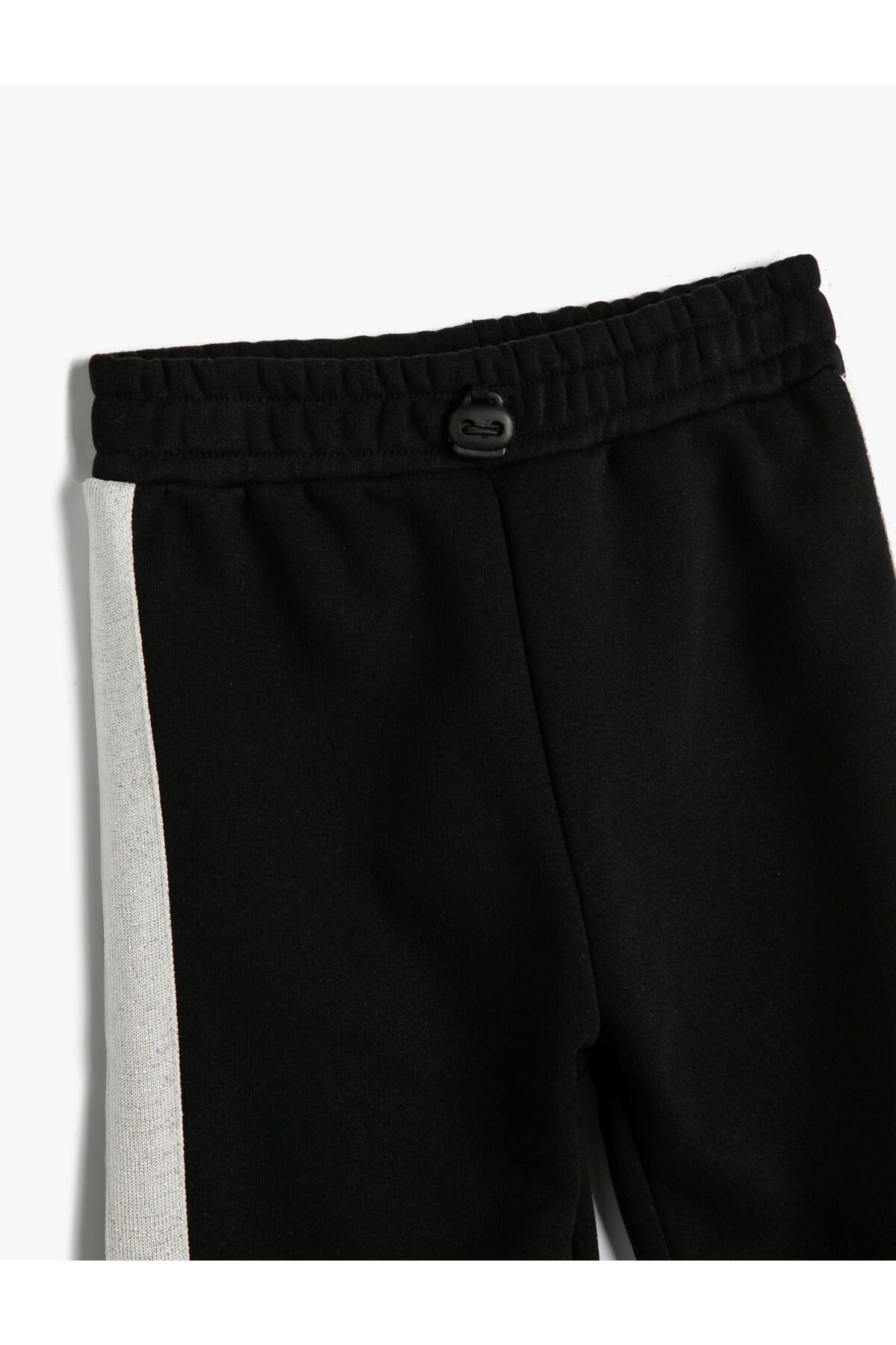Koton-Basic-Jogger-Jogginghose mit Taschendetail und elastischem Bund. Basic-Jogger-Jogginghose mit Schleife 3