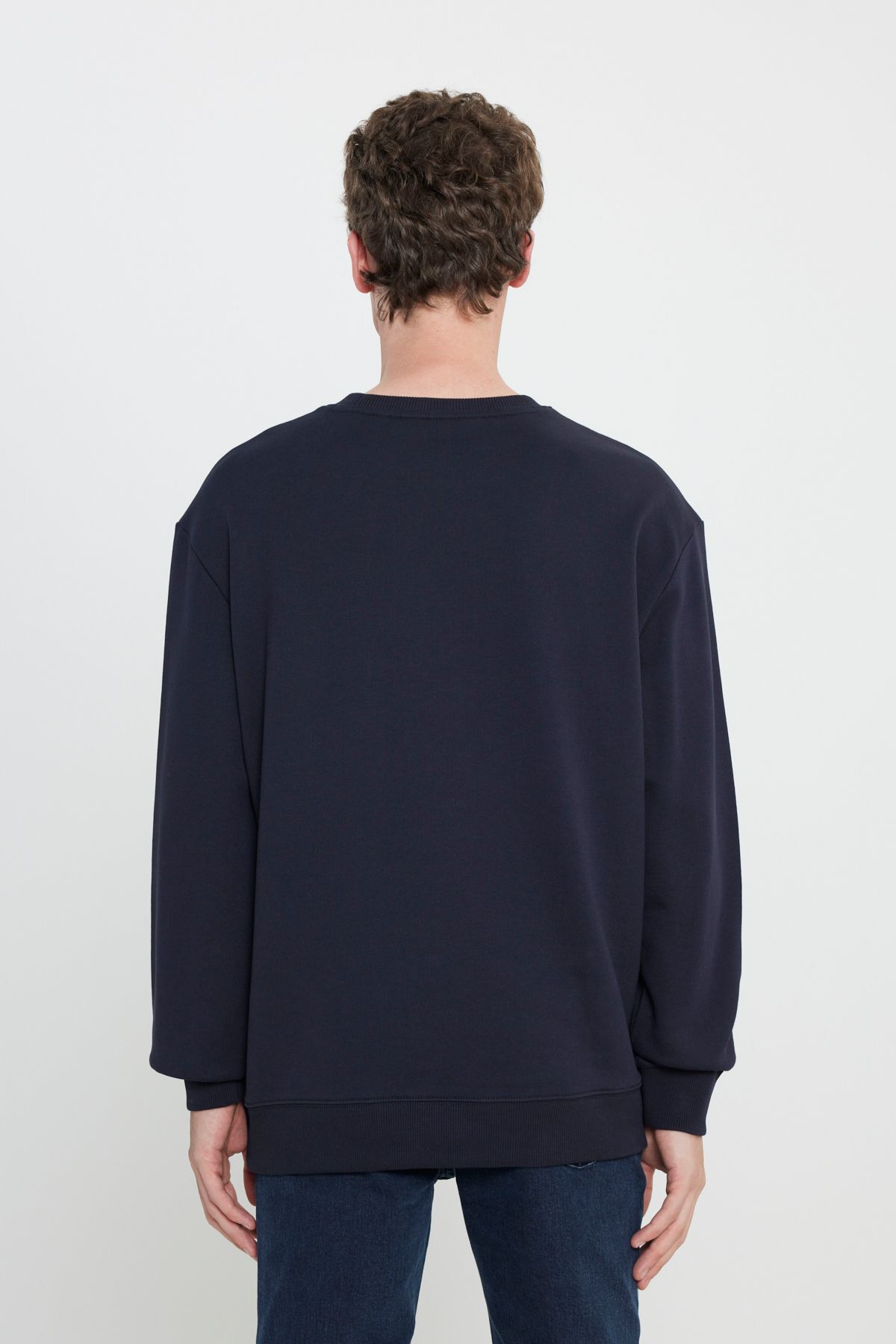 Lee-Bluza męska w kolorze granatowym z dużym logo, regularny krój, okrągły dekolt, 100% bawełny 5