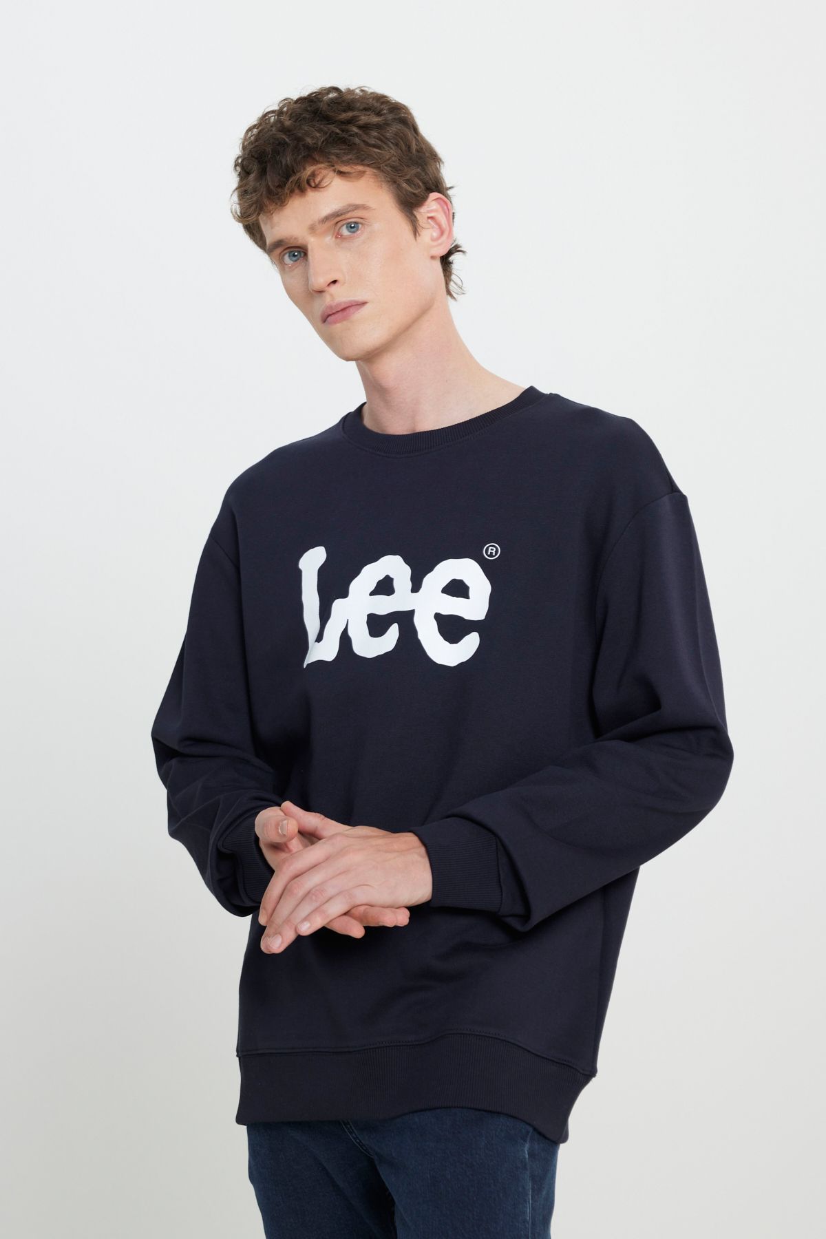 Lee-Bluza męska w kolorze granatowym z dużym logo, regularny krój, okrągły dekolt, 100% bawełny 1