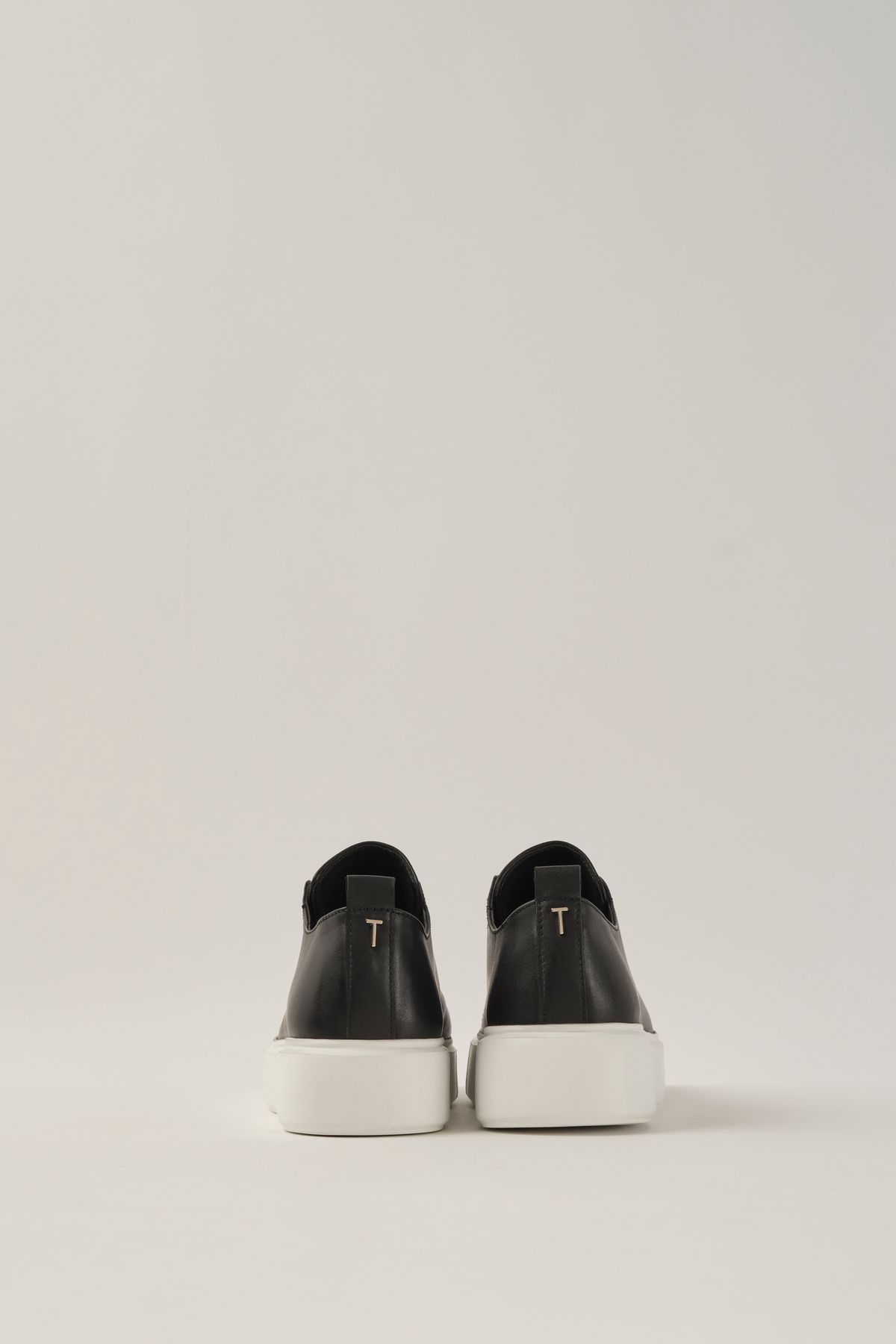 Ted Baker-Pantofi casual de damă negri TBFW24FCS002 2