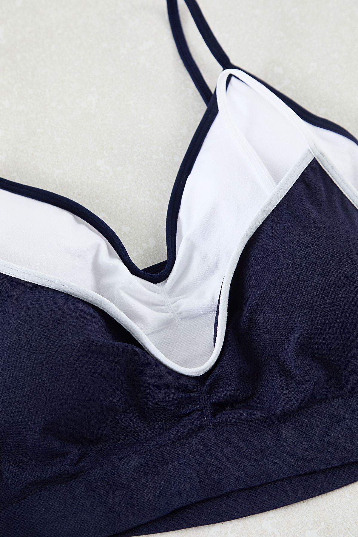 Trendyol Collection-Pack of 2 Navy Blue and White Seamless Bustier Bra - Thmaw25Su00003 2