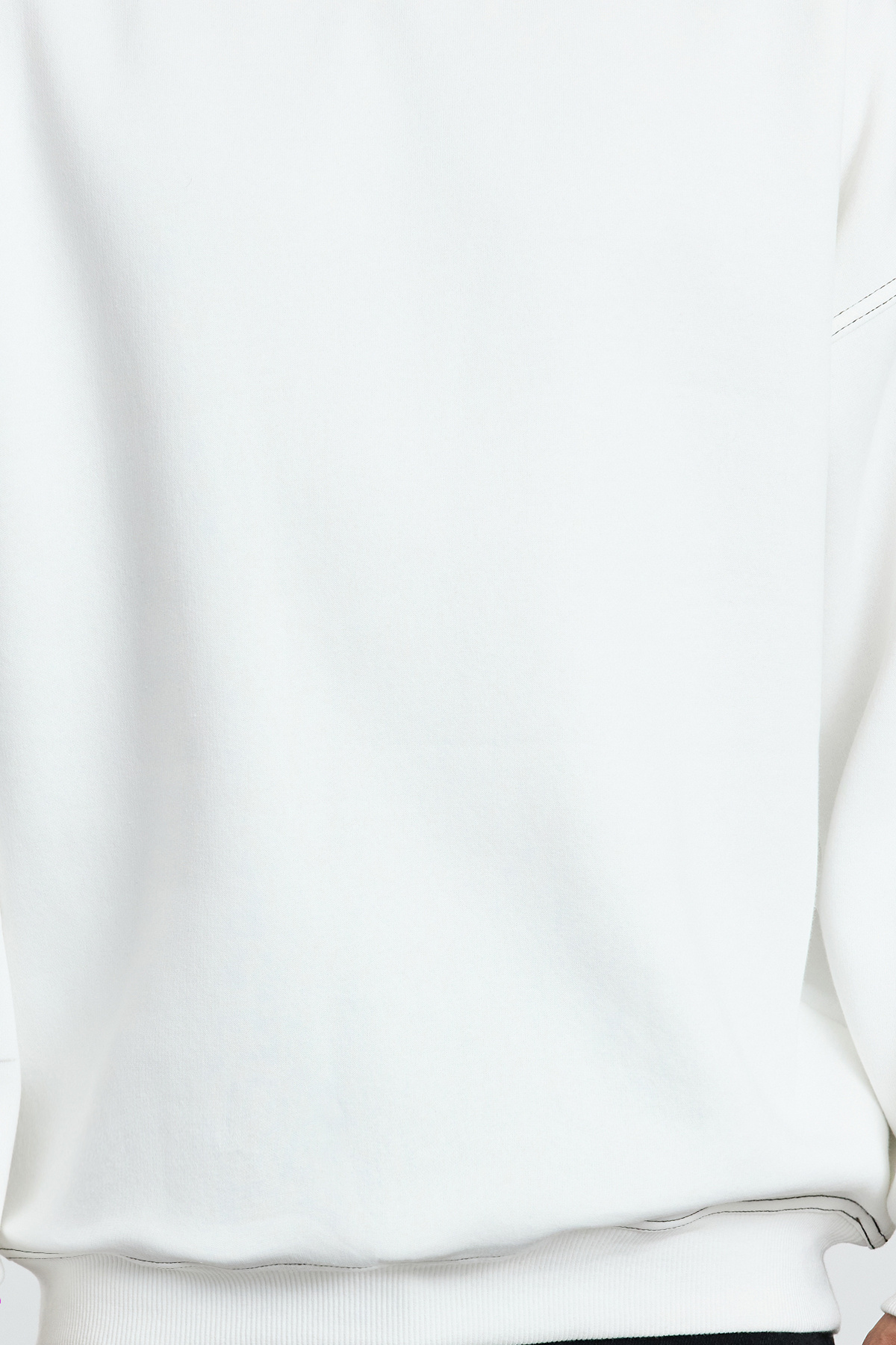 Trendyolmilla  Ekru Bisiklet Yaka Oversize/Geniş Kesim İçi Polarlı Dikiş Detaylı Sweatshirt TMNAW24SW00011 - Görsel 4