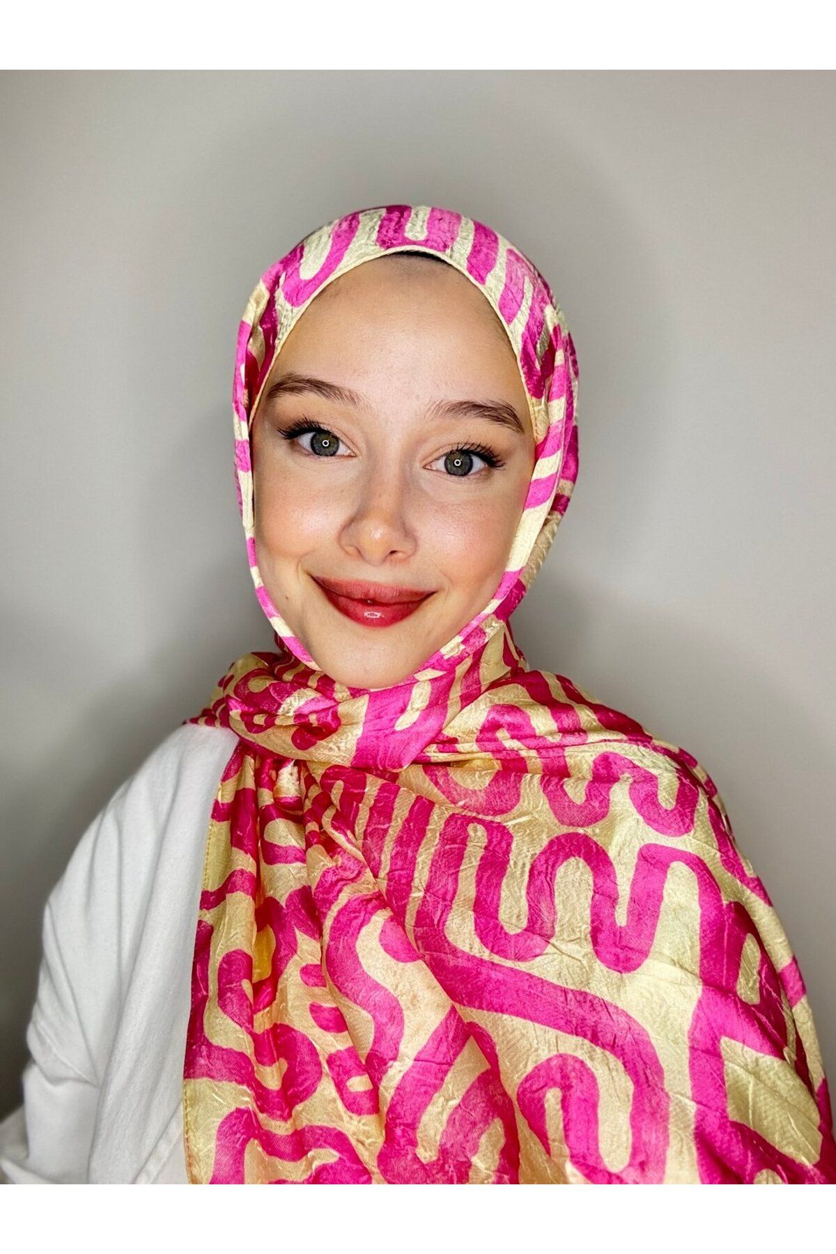 Modakaşmir-Abstract Wave Pattern Shiny Bamboo Shawl 2
