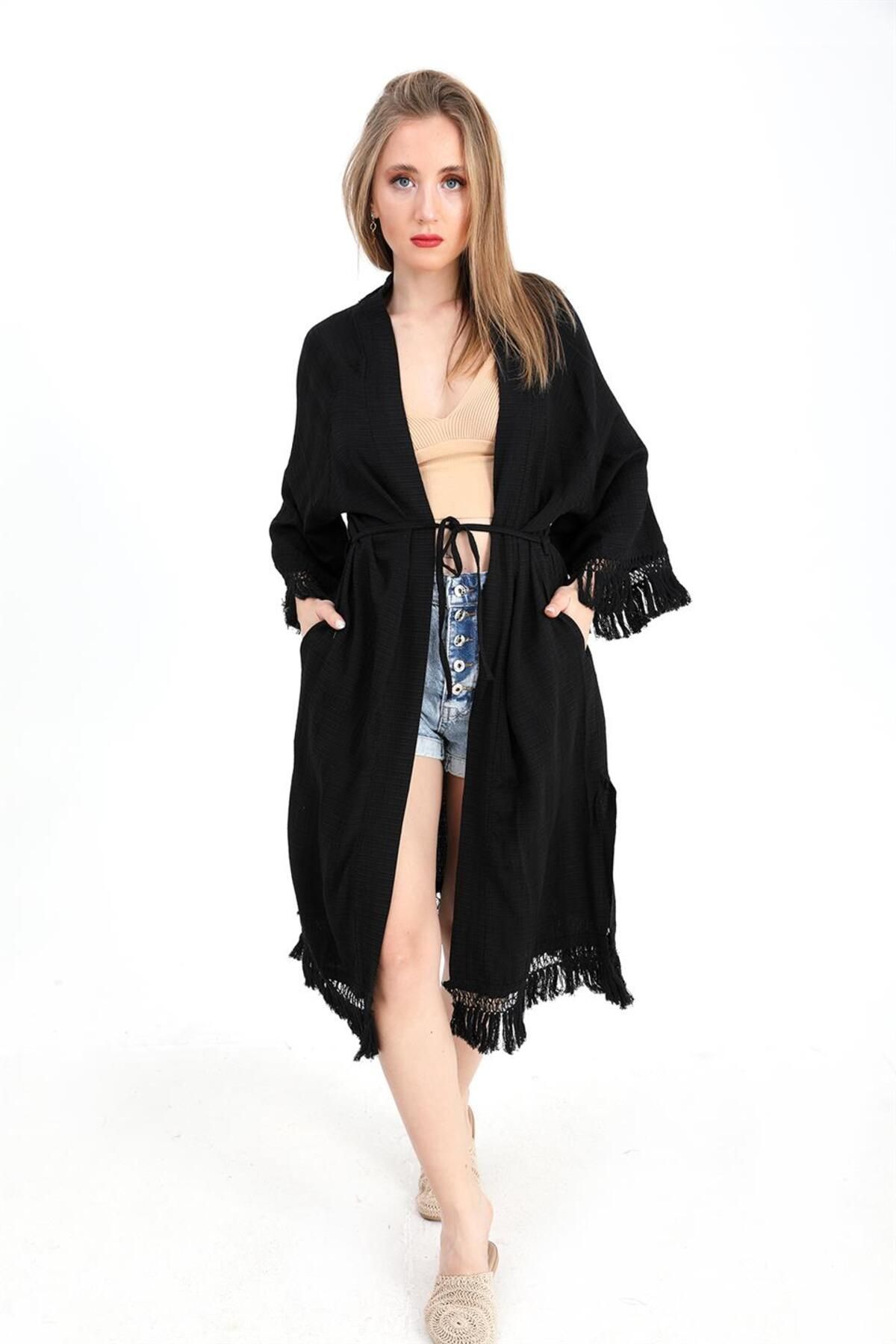 Moka Shopin-Black Mokashopin Kimono - Palm Print and Tassels 2