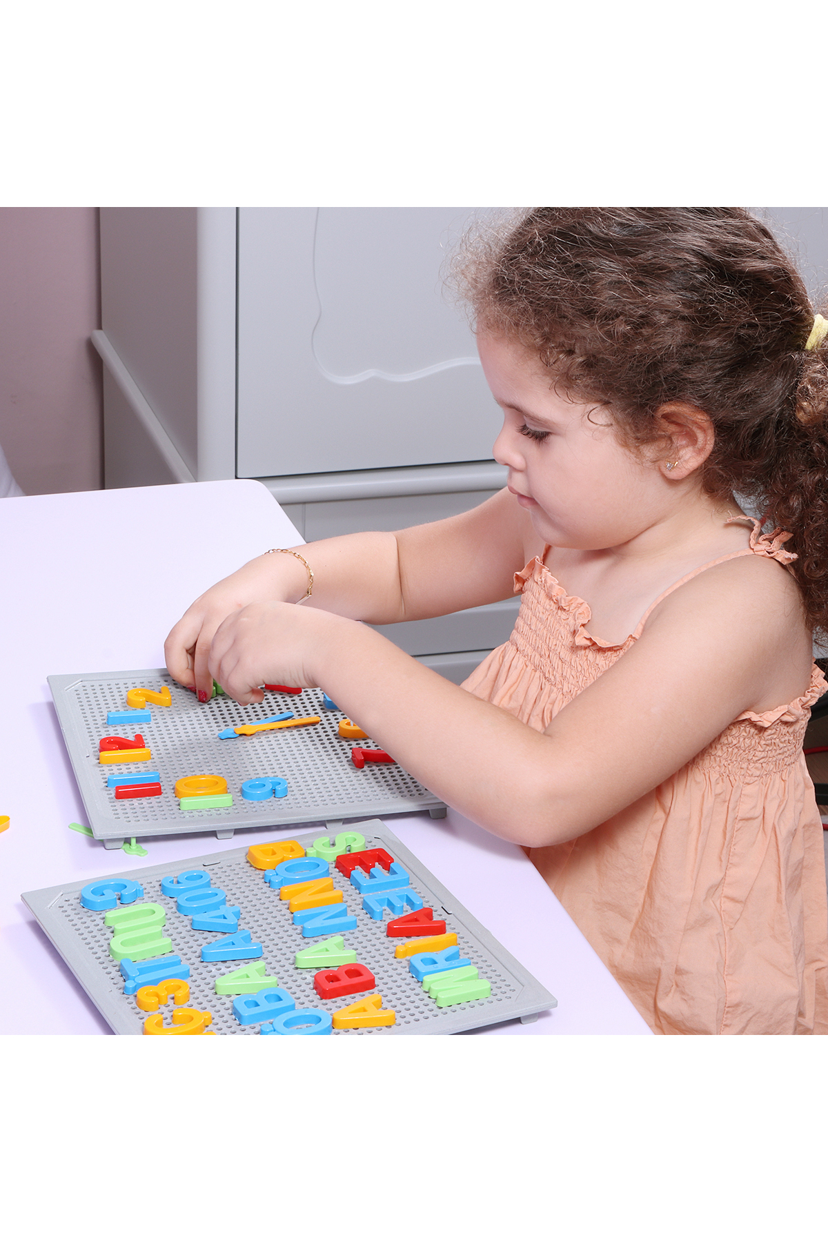 مجموعه حروف و اعداد ۲۲۰ تکه