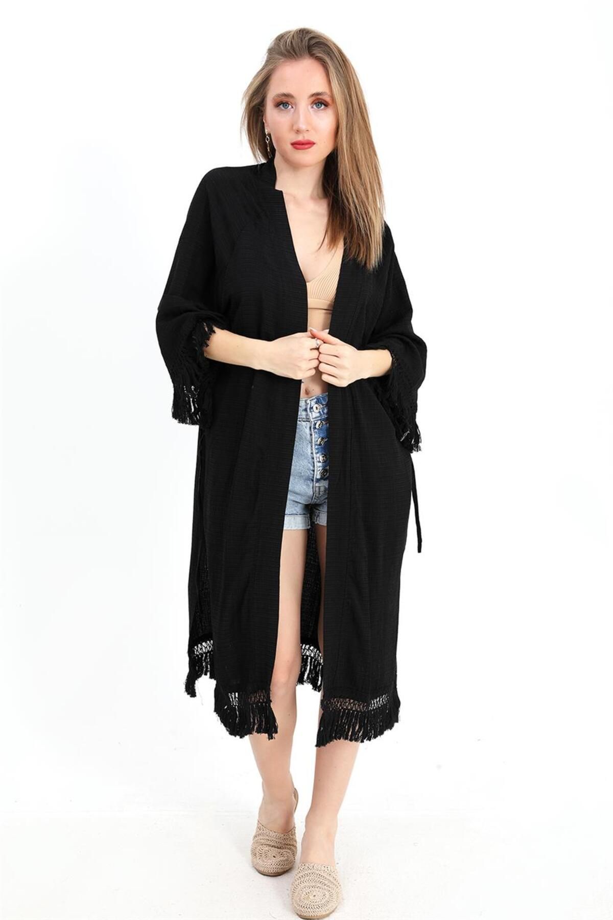 Moka Shopin-Black Mokashopin Kimono - Palm Print and Tassels 3