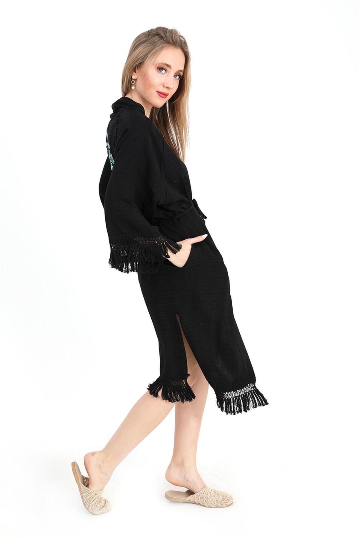 Moka Shopin-Black Mokashopin Kimono - Palm Print and Tassels 4