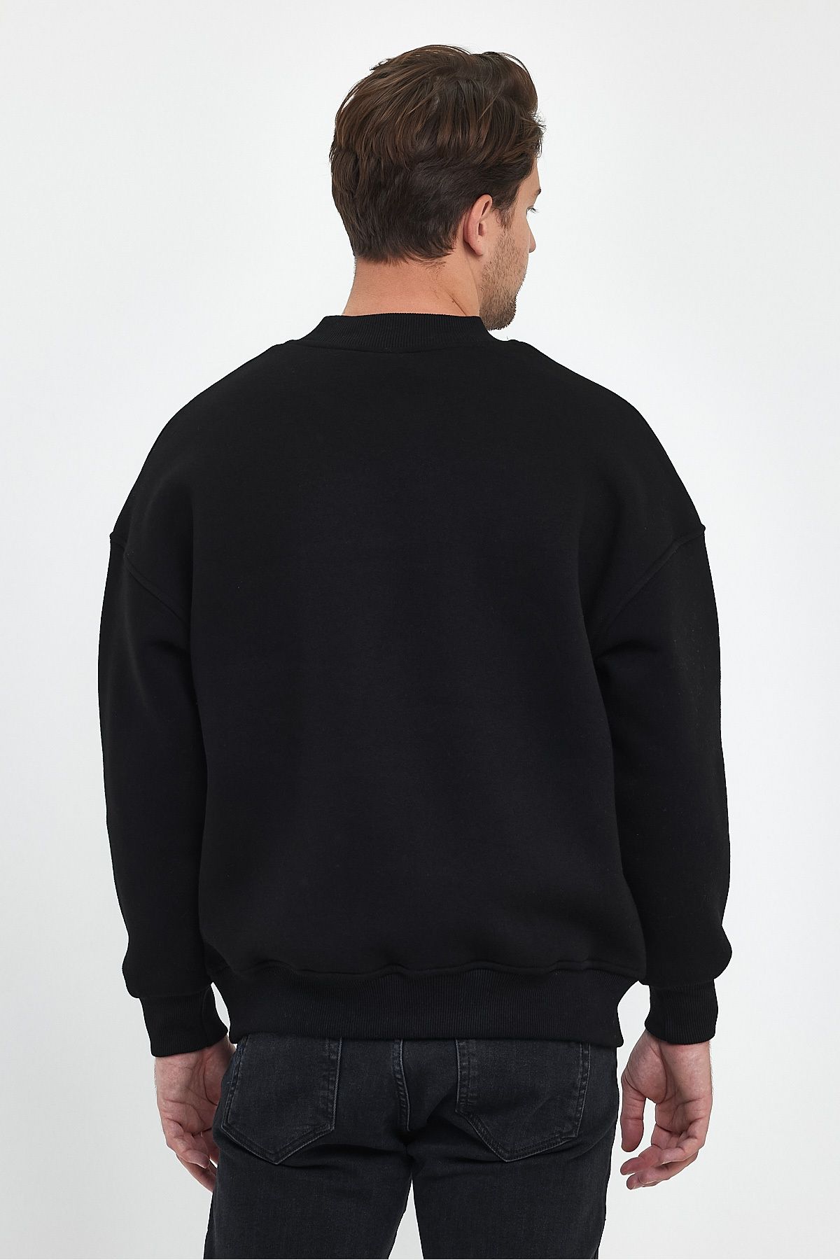 COMBİNE MİCHAİL-Hanorac oversize cu gât cu broderie pentru bărbați - NEGRU 8