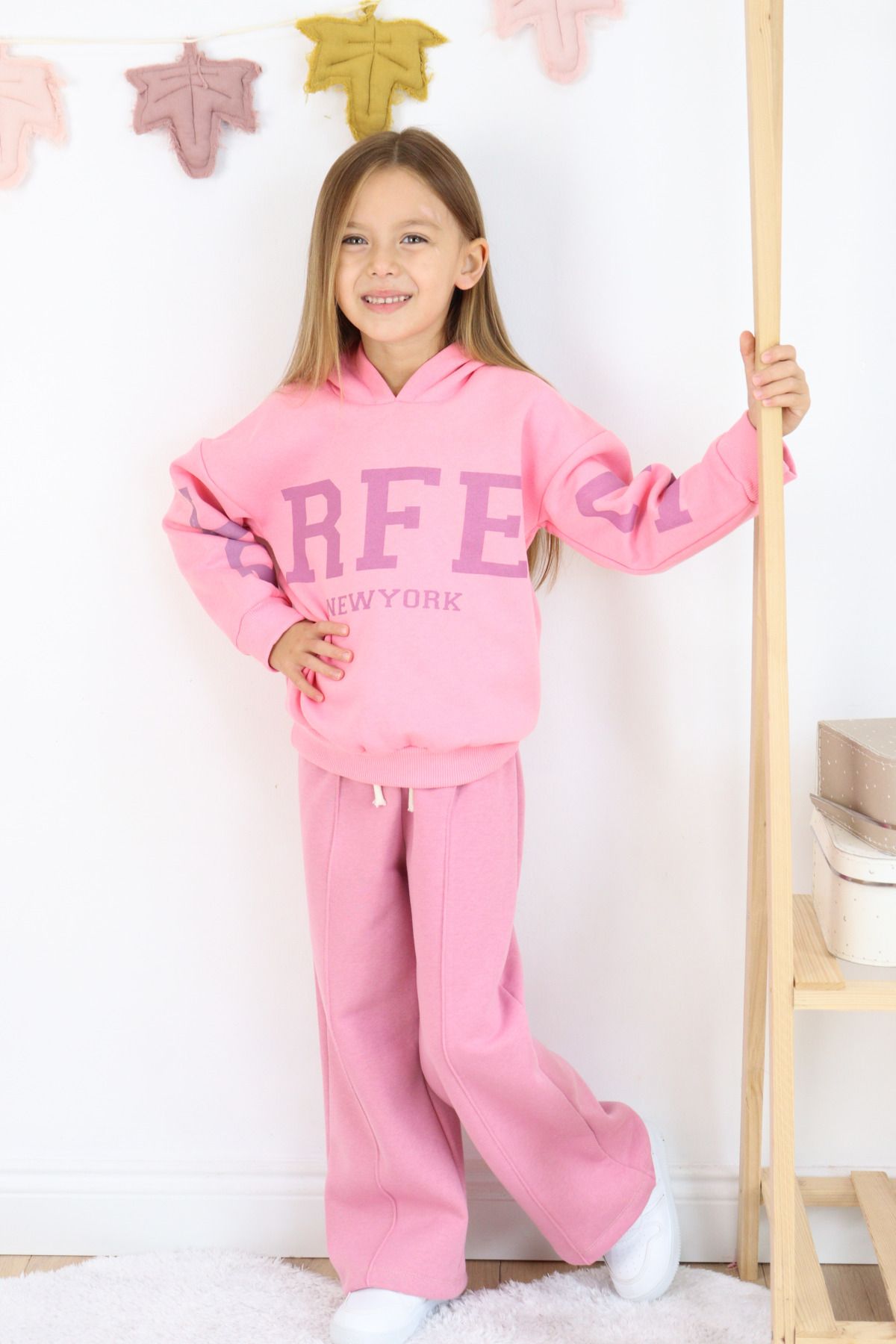 Harika KIDS-Set de trening pentru fete Raster cu picior spaniol 8