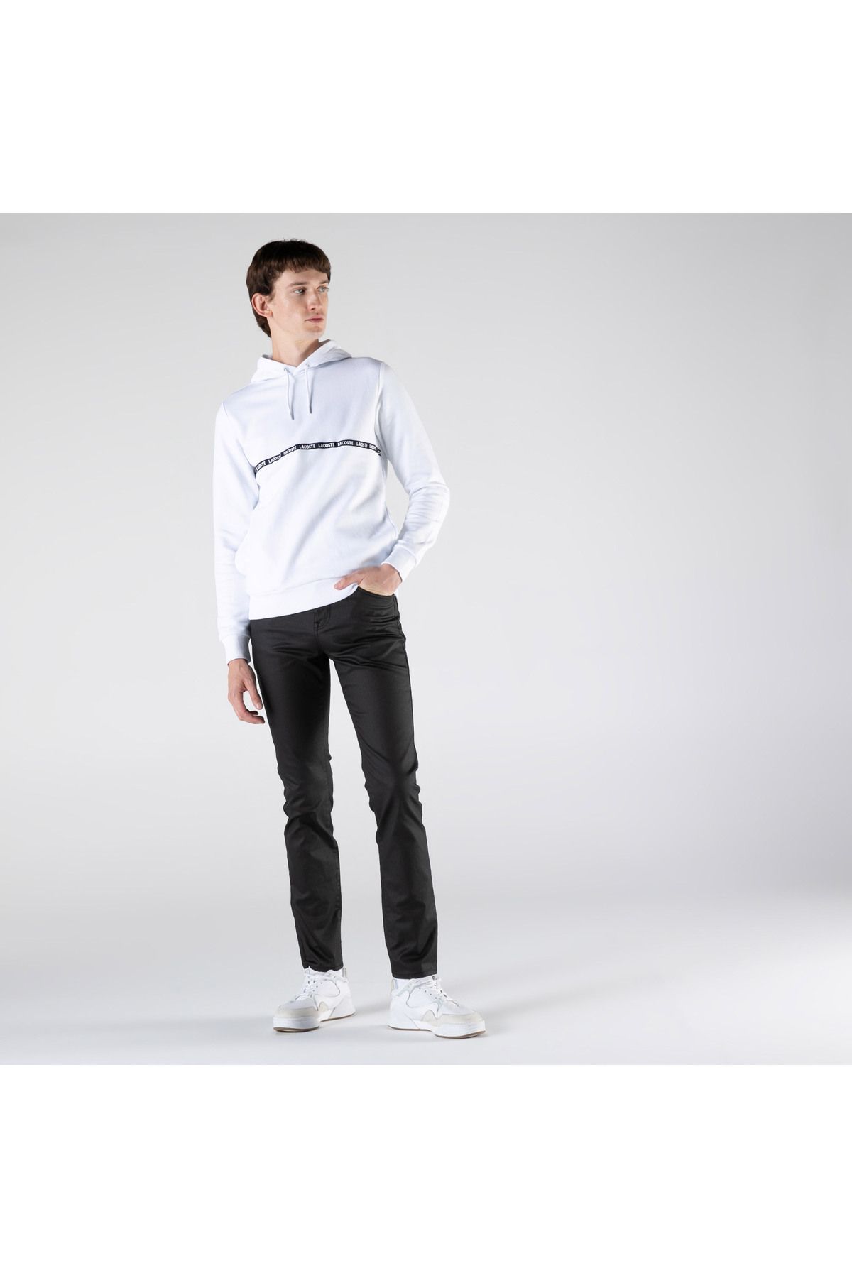 شلوار مشکی مردانه جین سیاه و سفید باریک Lacoste