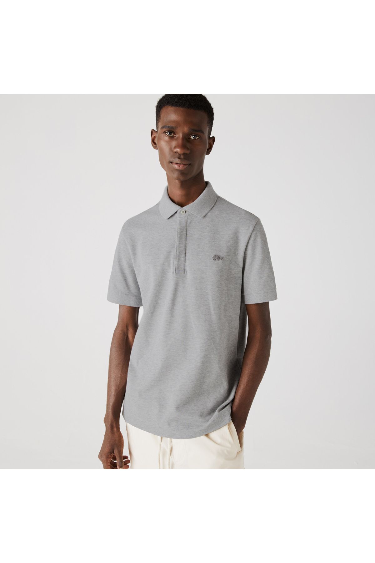 تی شرت یقه پولو سفید مردانه به طور منظم و پاریس چوگان Lacoste