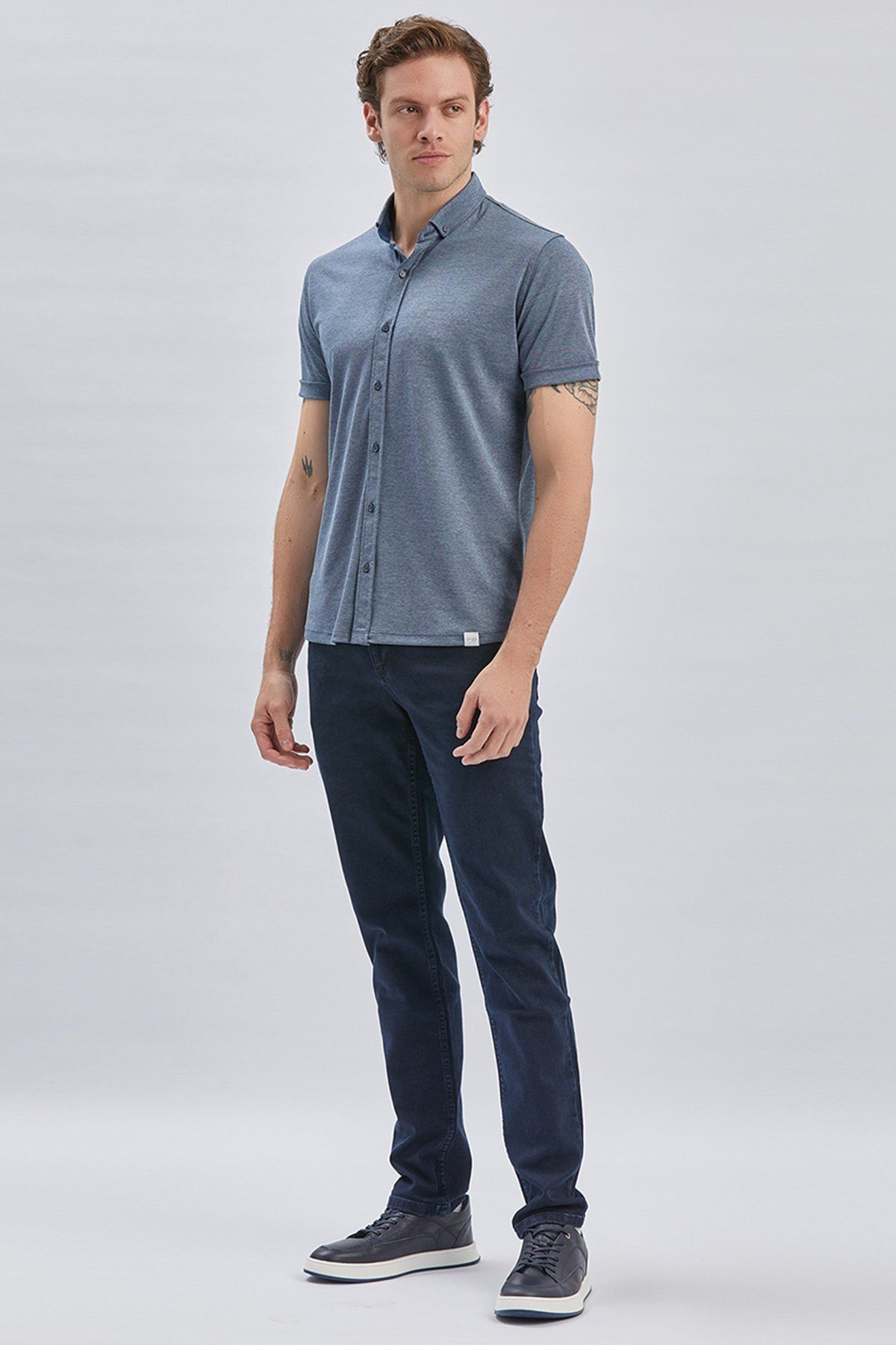 تی شرت یقه پولو مردانه آبی تیره الگوی آکسفورد جیب پنبه معمولی باریک و برش T SHIRT 1011240178 İmza