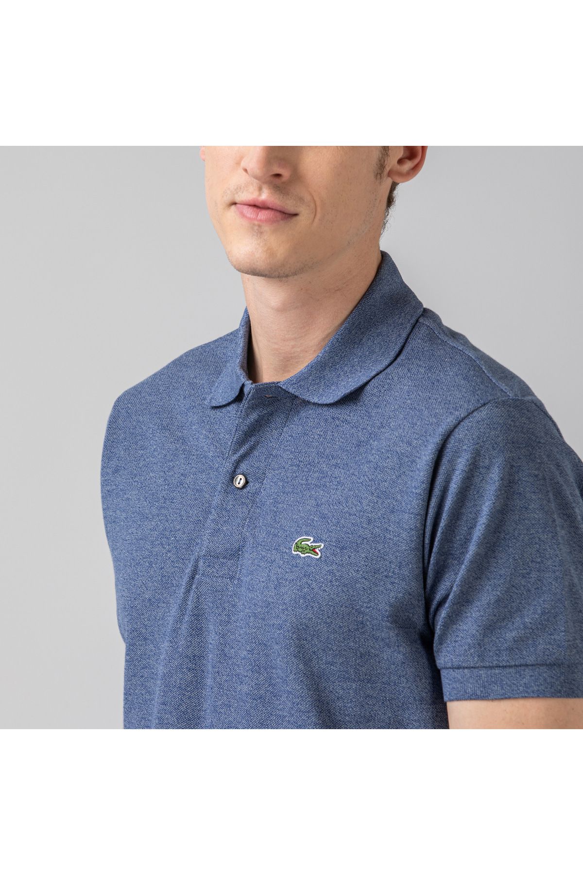 تی شرت یقه پولو آبی مردانه چوگان مناسب کلاسیک Lacoste