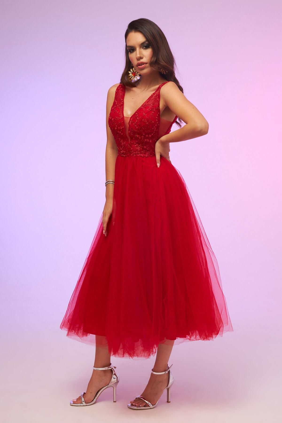 Carmen-Rotes, tief sitzendes Midikleid aus Tüll 3