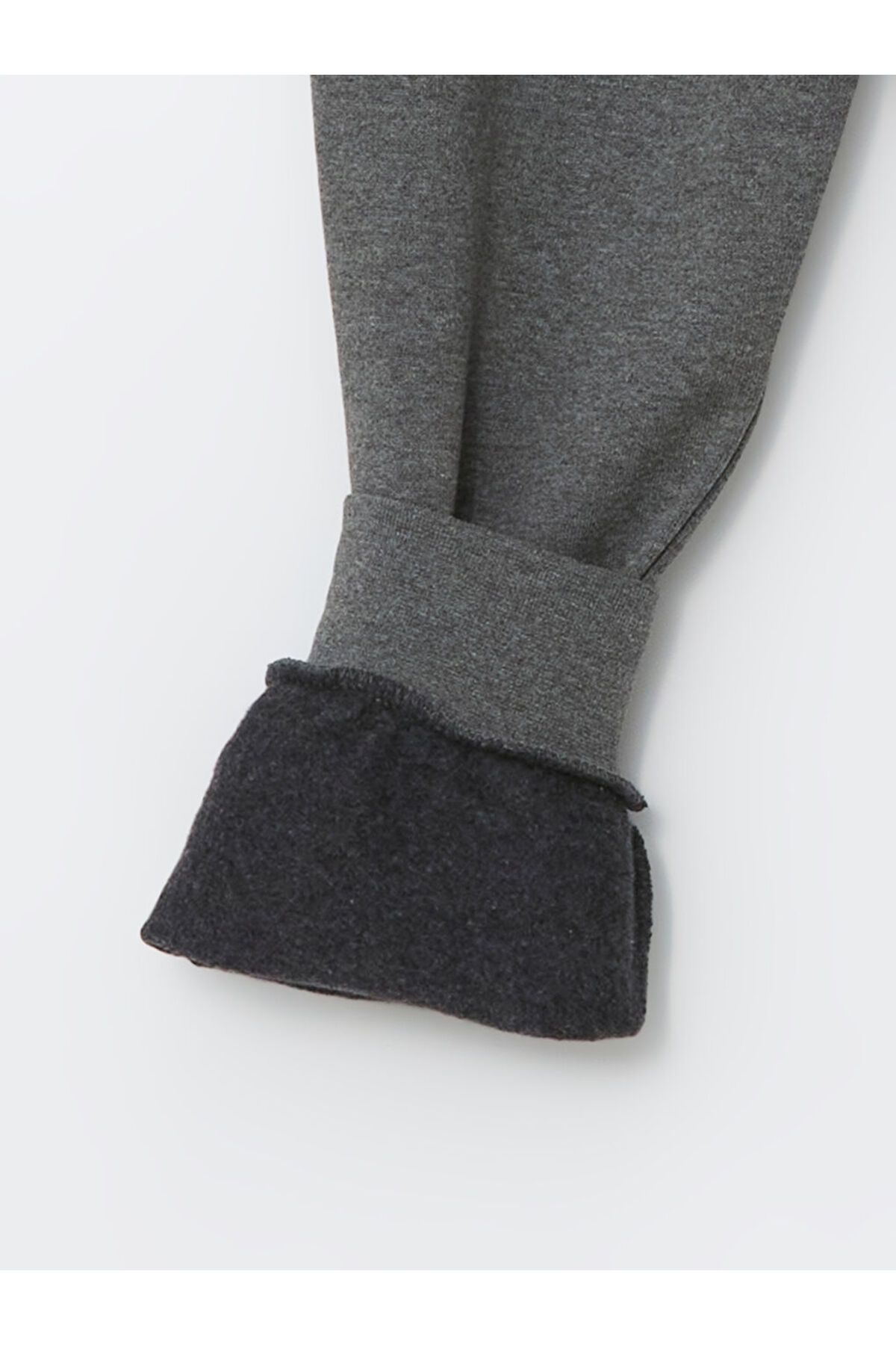 LC Waikiki-Lcw Thick Boy's Jogger Sweatpants with Elastic Waist 3