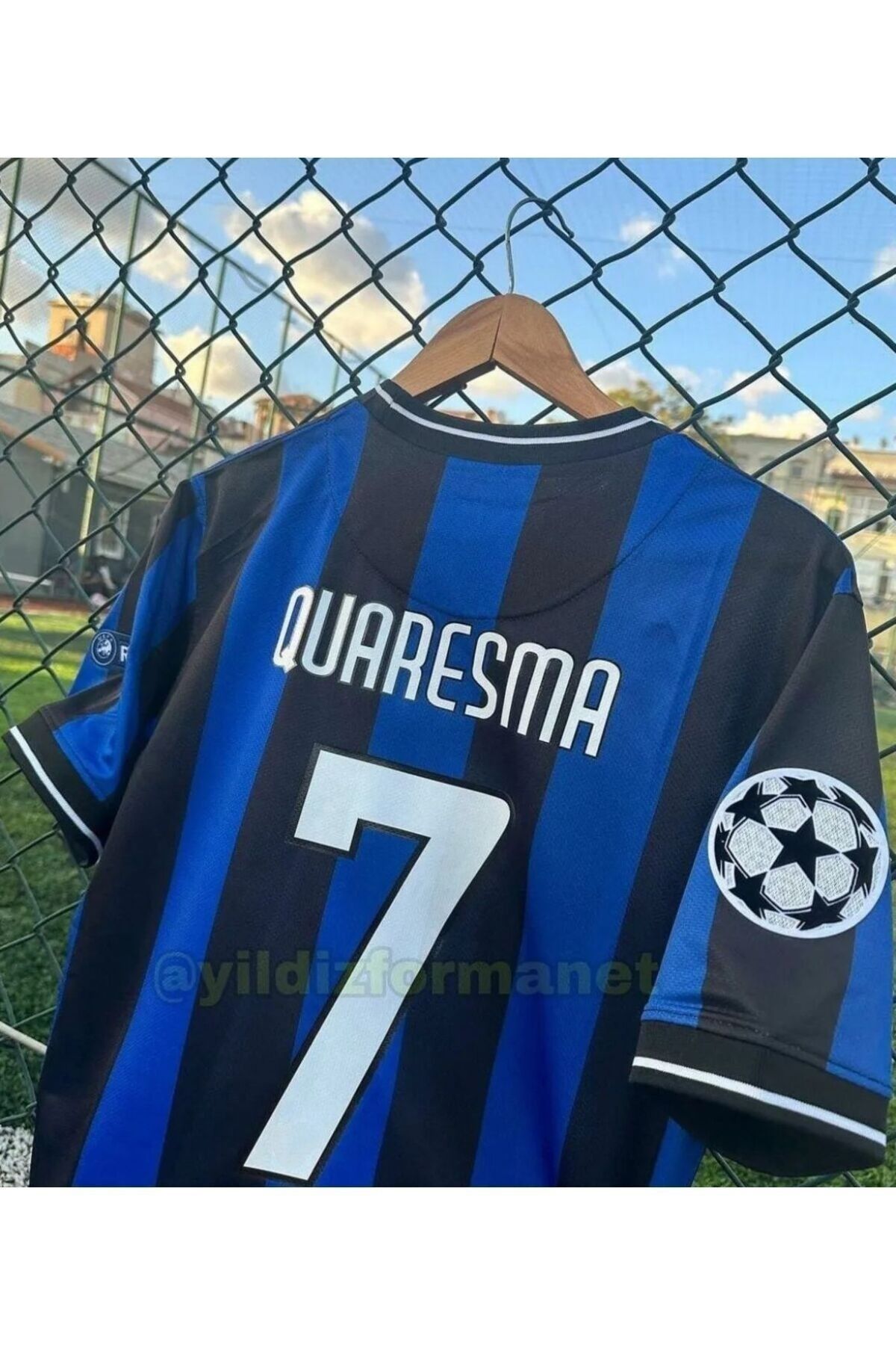 jabuka Inter 2010 Madrid Şampiyonlar Ligi Finali Ricardo Quaresma Nostalji Forması(ÇUBUKLU)