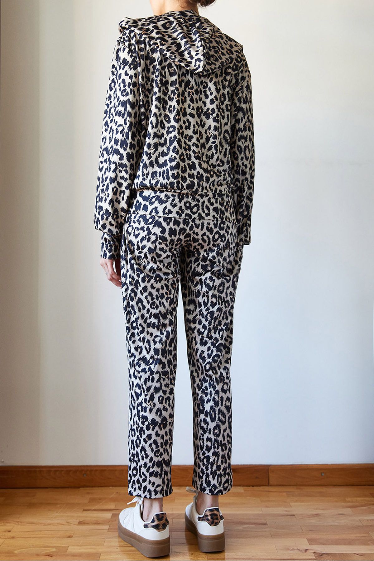 Bianco Lucci-Leopard Patterned Top and Bottom Set Mbms050 60501050 5