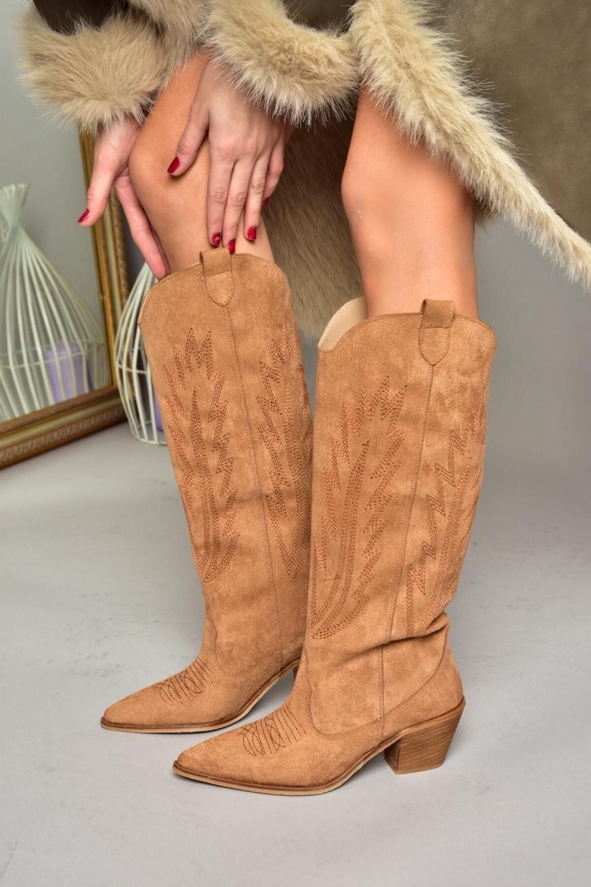 Fox Shoes-T 267765202   Tan Suede Cowboy Model Women's Boots 5