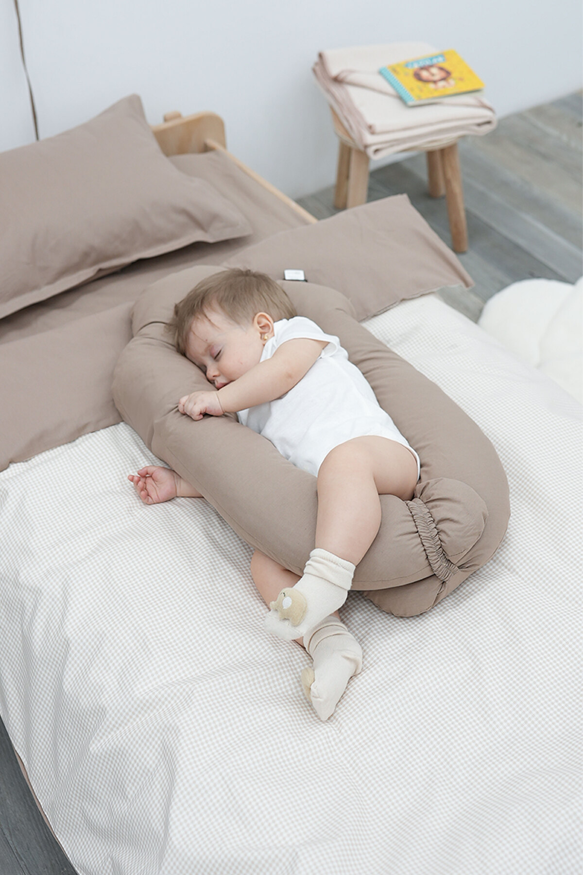 mordesign Moresleep 2'si 1 arada Bebek Sarılma ve Şekillendirme Yastığı, Düz Kafa Yastığı,Pamuklu,Uyku Yastığı fotoğrafı 6 (önizleme)