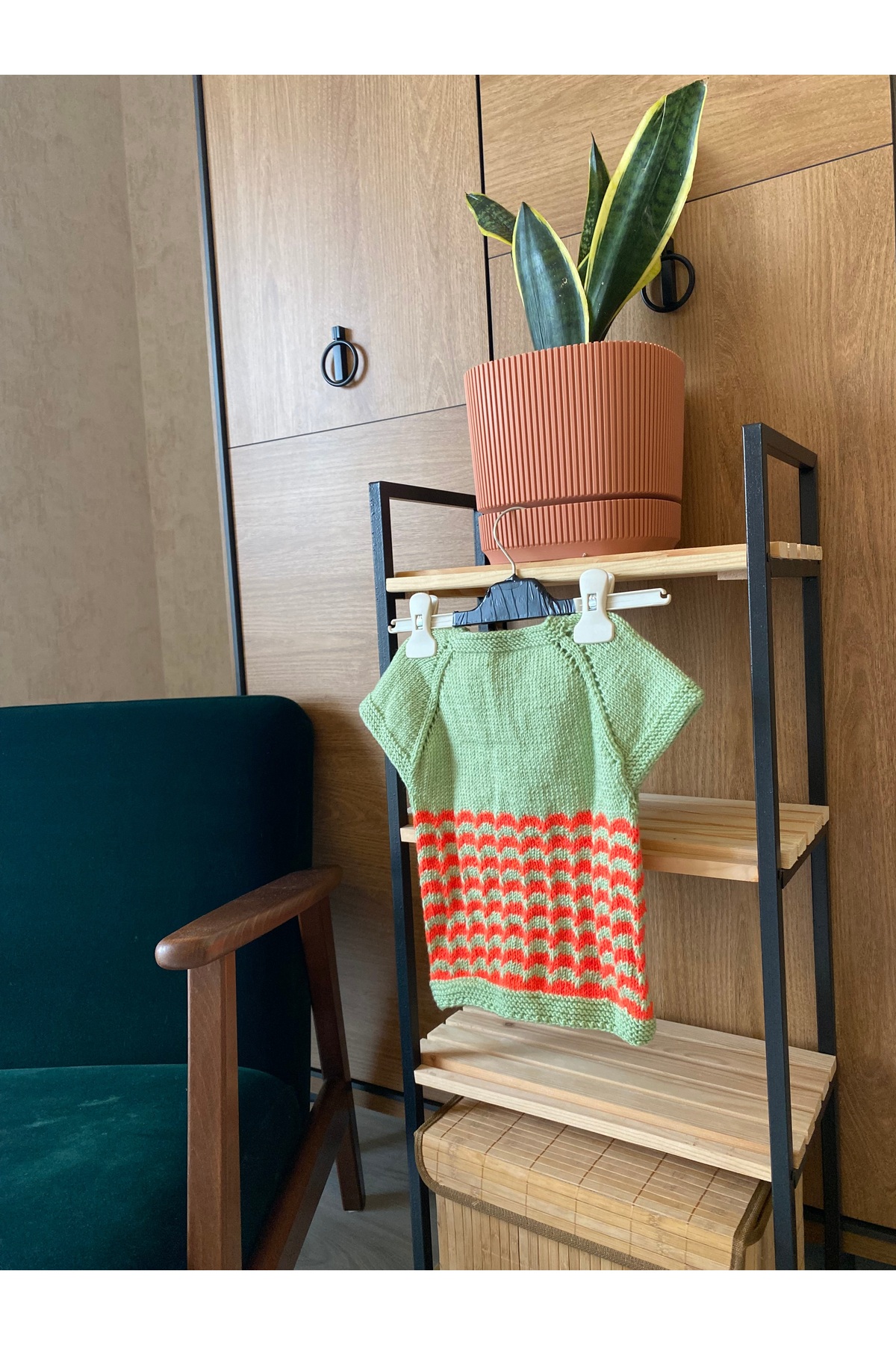 Handmade Yeşil-Turuncu Çizgili Erkek Çocuk Yelek 0-6 Ay fotoğrafı 5 (önizleme)