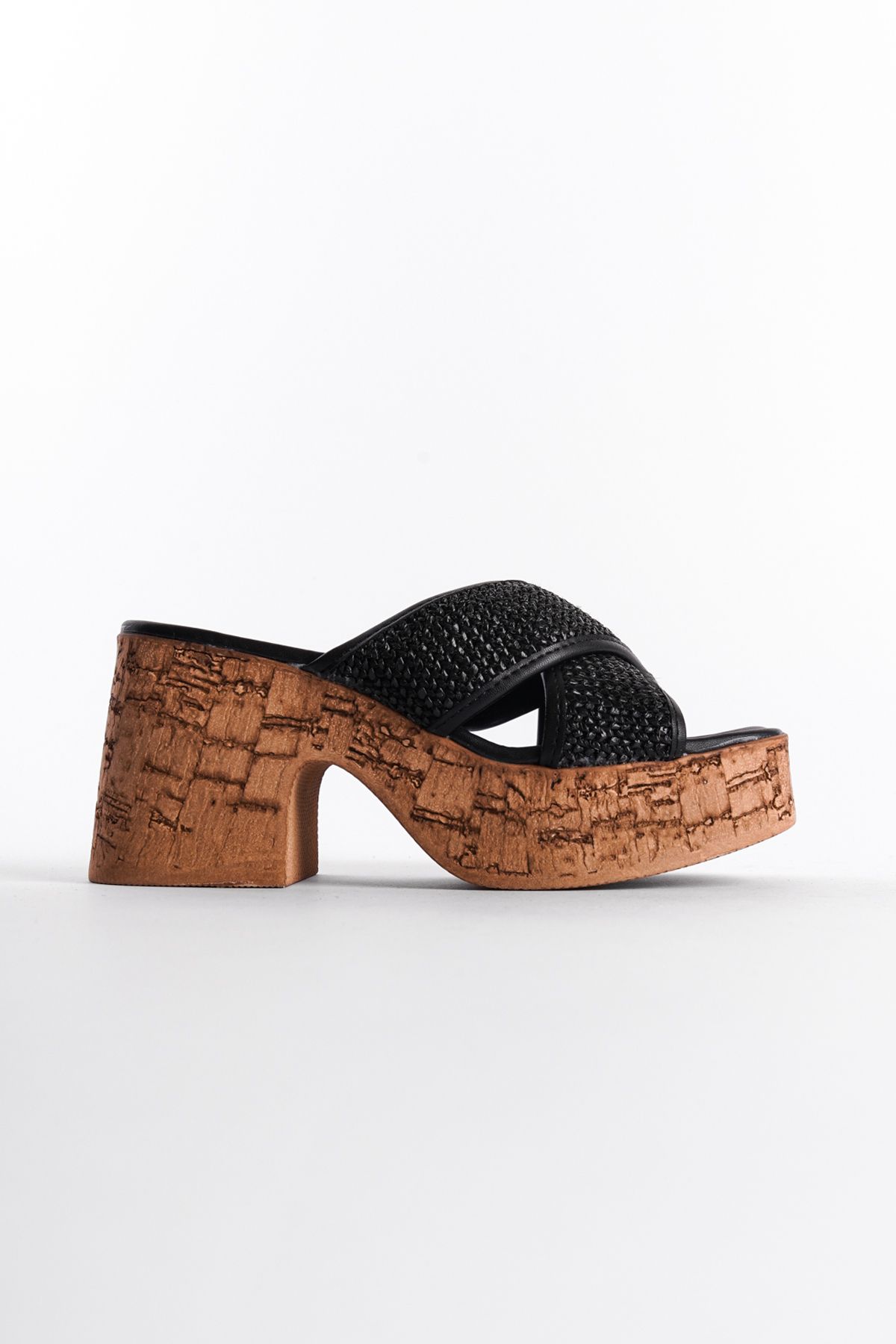 دمپایی مشکی زنانه سکوهای قارچ مبتنی بر Wicker Cross Band Dlippers Capone Outfitters