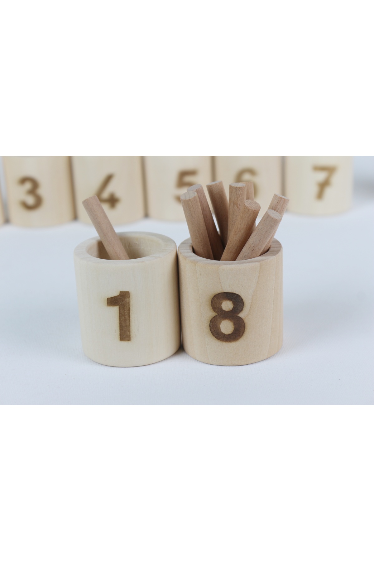 کاسه‌های چسبان اعداد مونته‌سوری