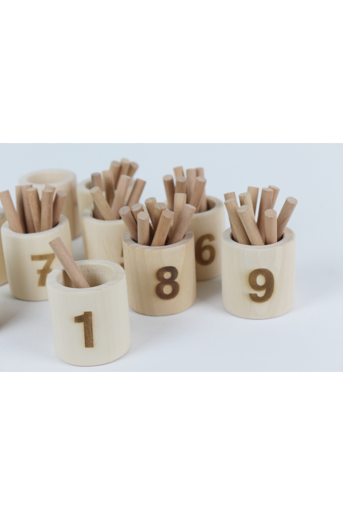 کاسه‌های چسبان اعداد مونته‌سوری