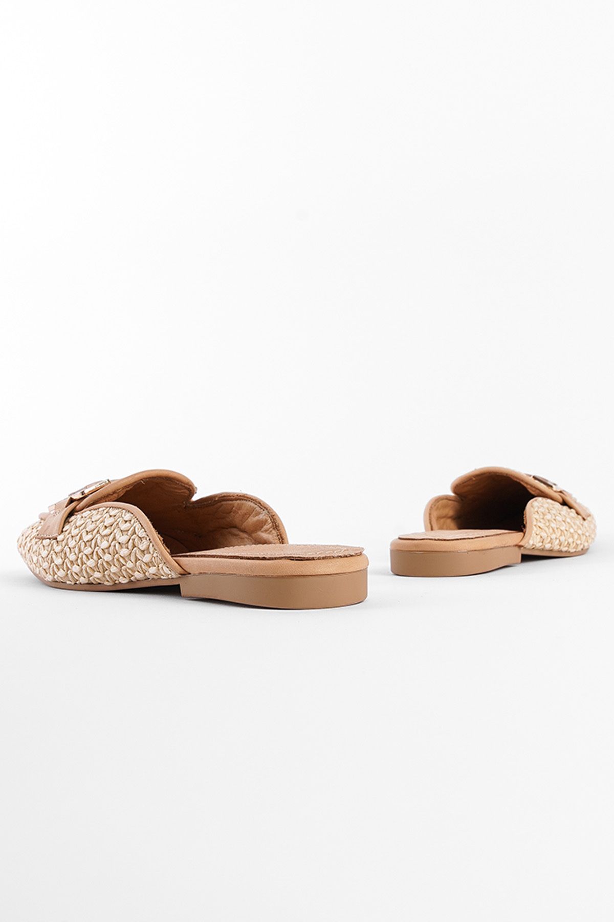 دمپایی نود زنانه Wicker Handikali Leatine چرمی پاشنه کوتاه بسته Capone Outfitters