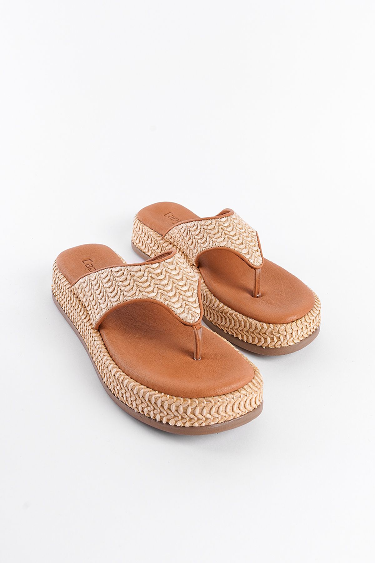 دمپایی چند رنگ زنانه حصیر ویکر چرم انگشت فاتا Capone Outfitters