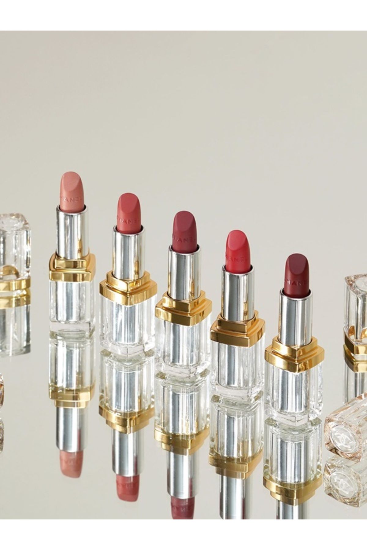 Chanel-31 Le Rouge Matte Function Lipstick - Sparkling and Long-Lasting 5