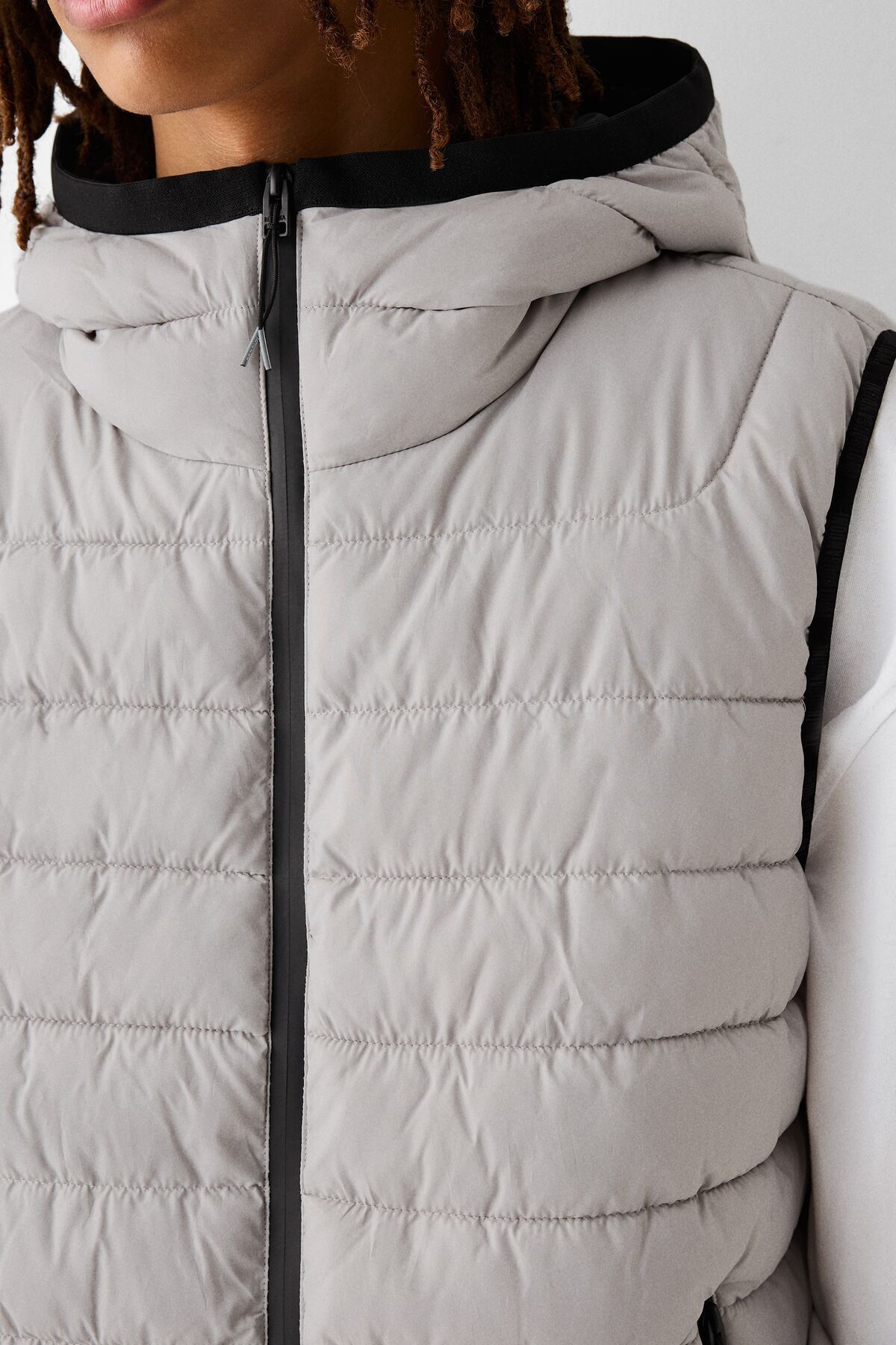 Bershka-Lightweight puffer gilet with hood 6