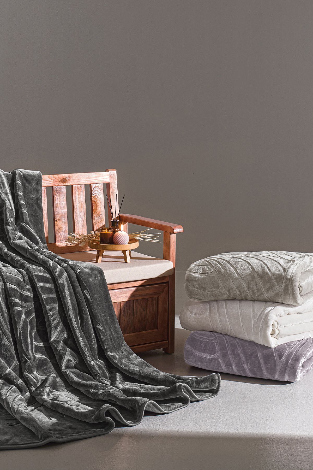 Puffy-Fiona Mink Emboss Blanket - Double 3
