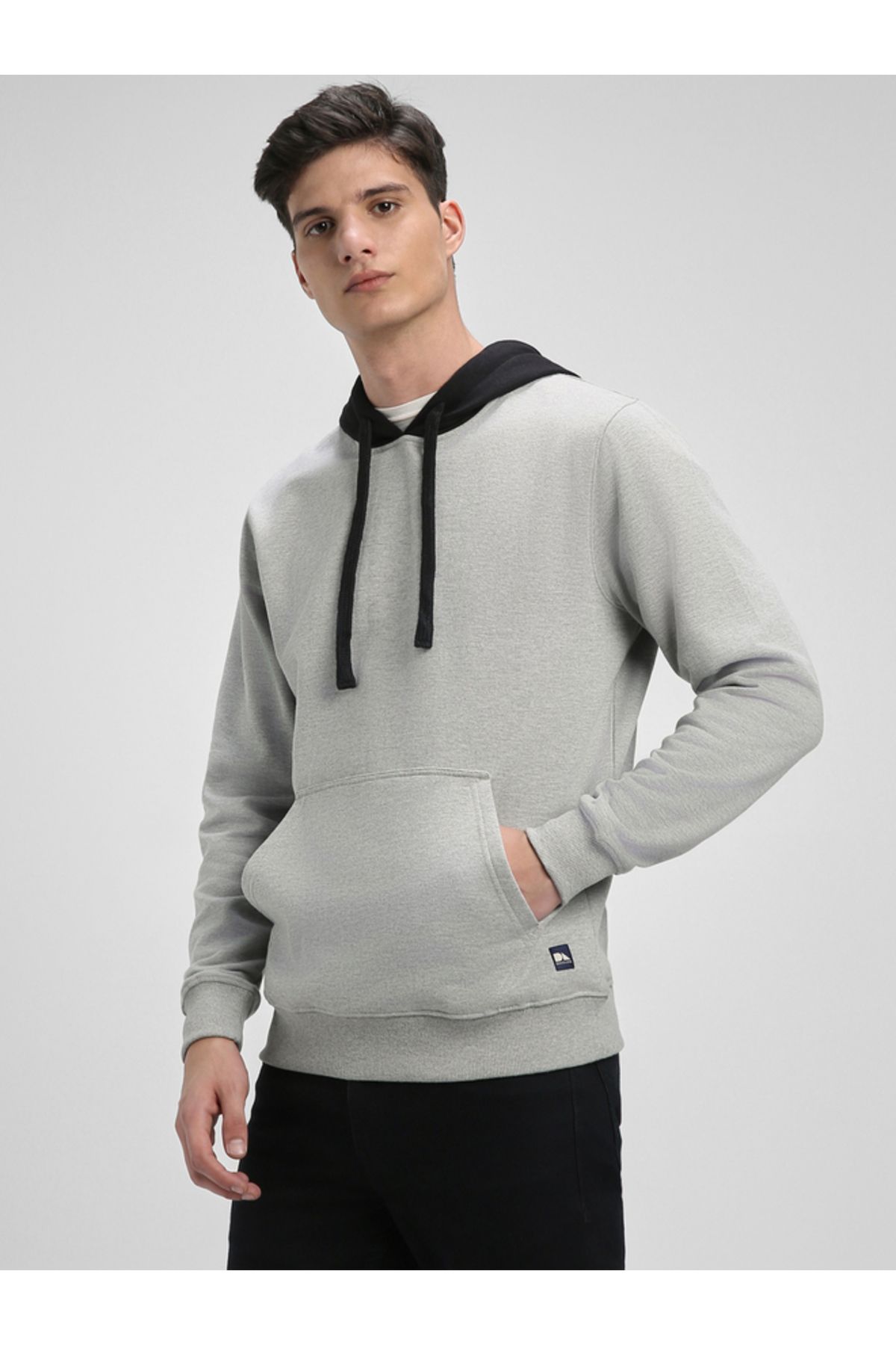 Dennis Lingo By Styli-Color Block Hoodie with Front Pocket 4