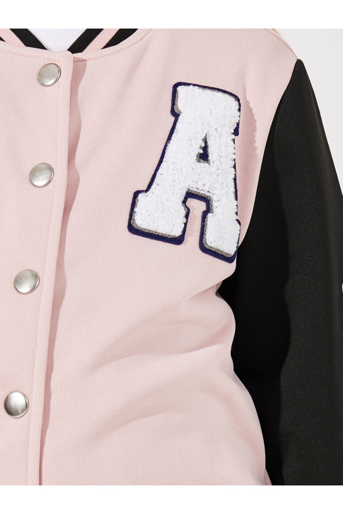 Styli-Constrast Printed Sleeve Patch Front Jacket 4