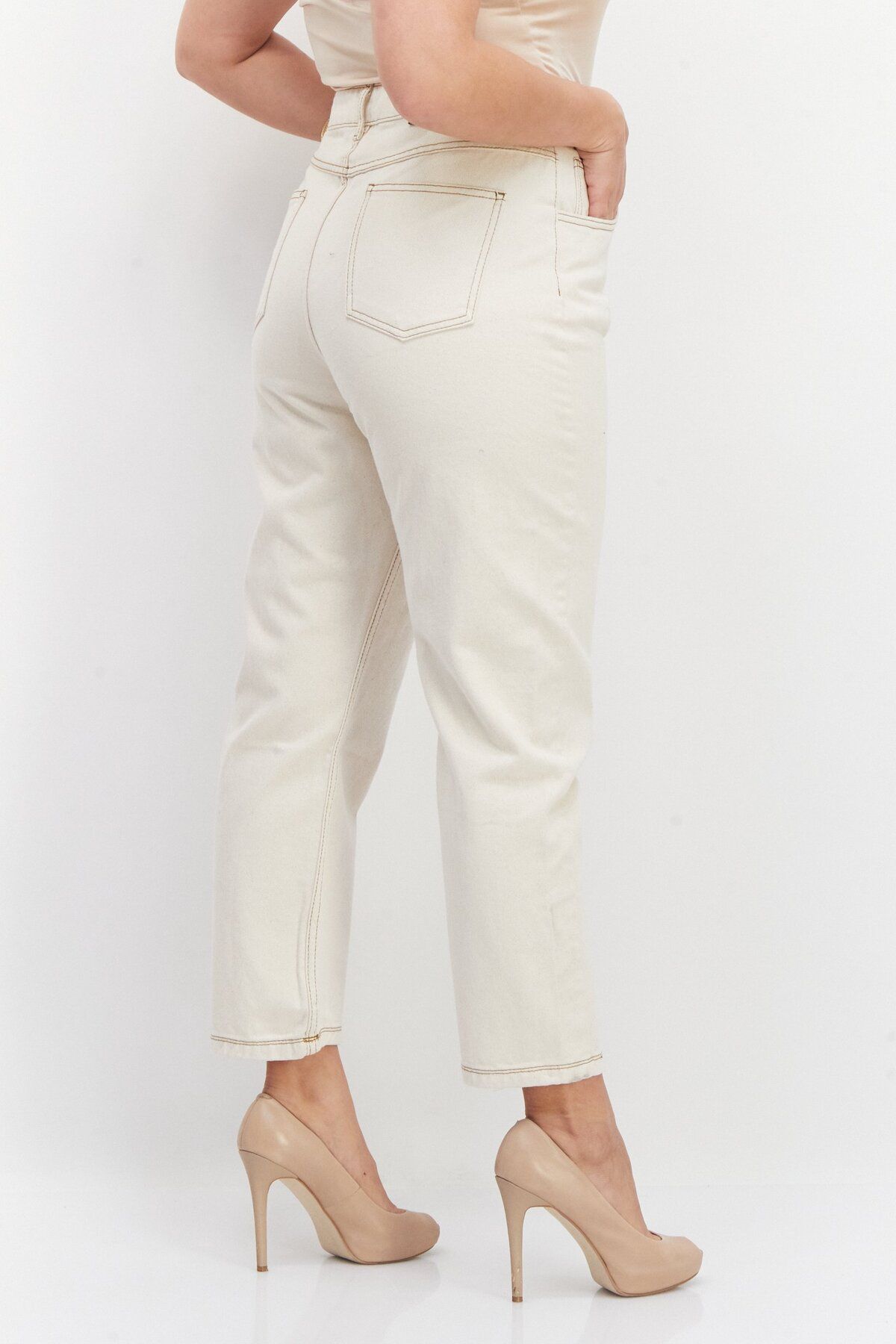 Reclaimed Vintage-Women Regular Fit Solid Non Stretchable Denim Jeans, Off White 3