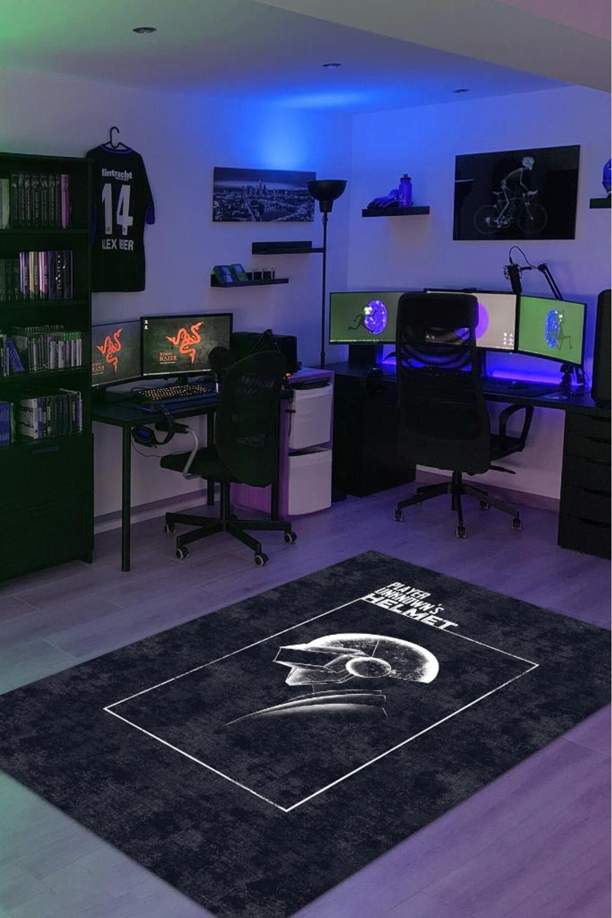 Player's Helmet Black Color Player Rug Dark Color Gamer Themed Rug Pubg Lover Gift Rug