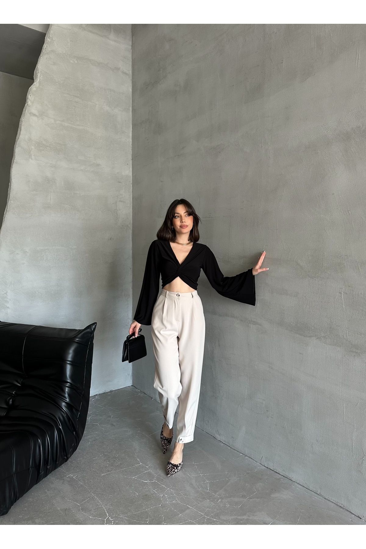 https://cdn.dsmcdn.com/ty1595/prod/QC/20241031/14/c5d0160a-41d6-348e-9c27-96d7f2921c80/1_org_zoom.jpg