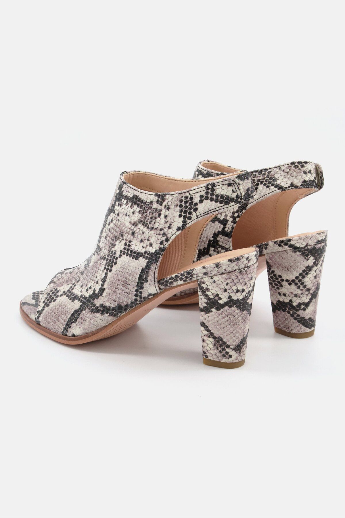 CLARKS-Women Kylin85 Sling Animal Print Sandal, Grey Combo 2