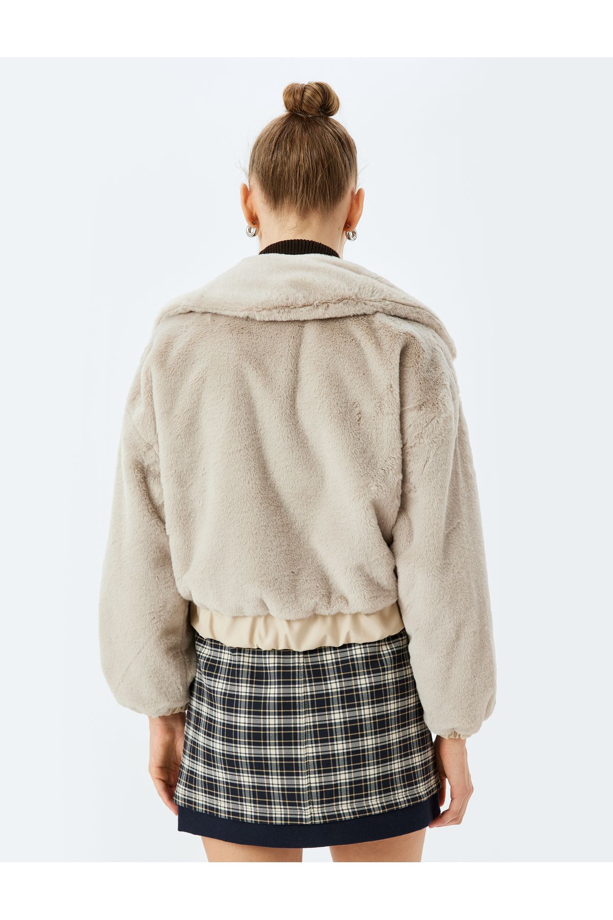 Koton-Faux Fur Jacket with Stand Collar Zippered Pocket Detail 4