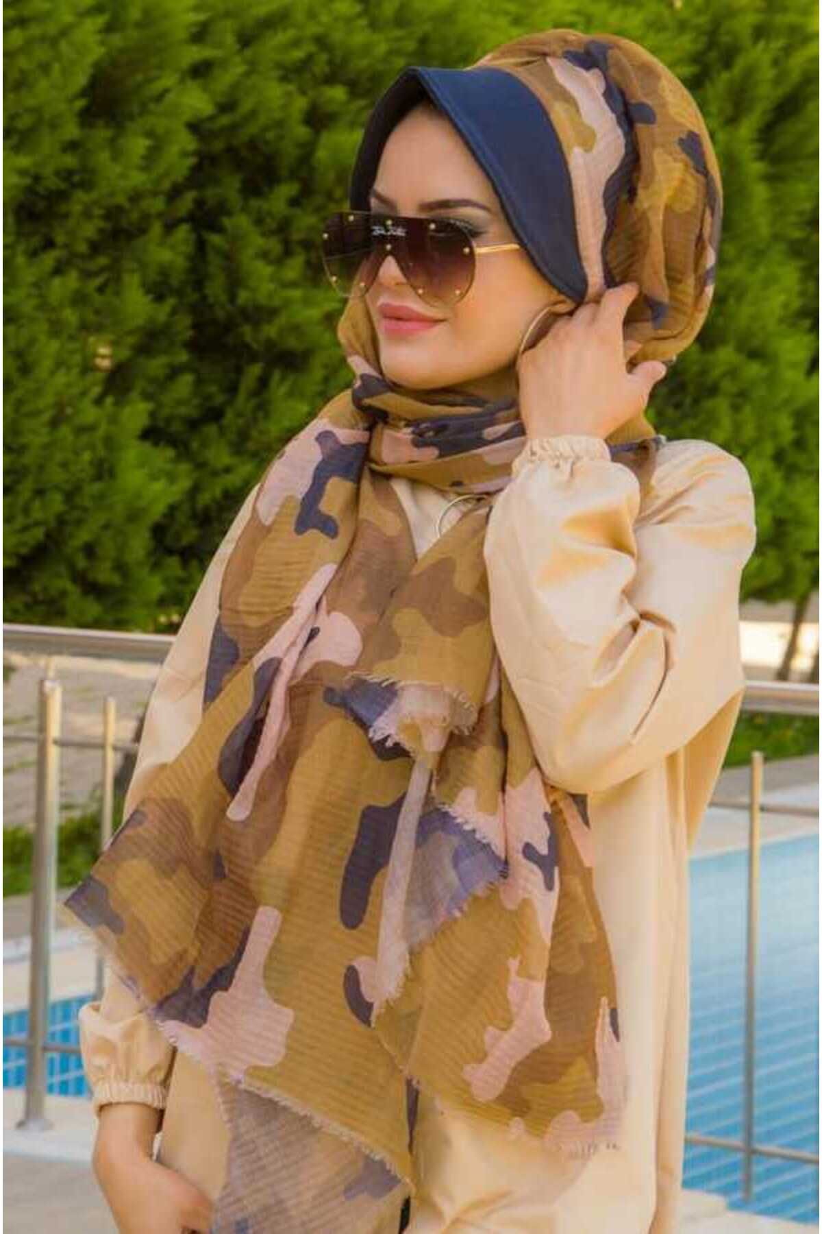 Aişe tesettür-Mustard Navy Blue Camouflage Pleated Shawl with Hat 2