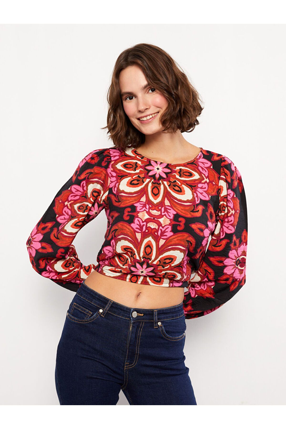 LC Waikiki-Lcw Vision Mixed Crew Neck Print Long Sleeve Crop Women's Blouse 1