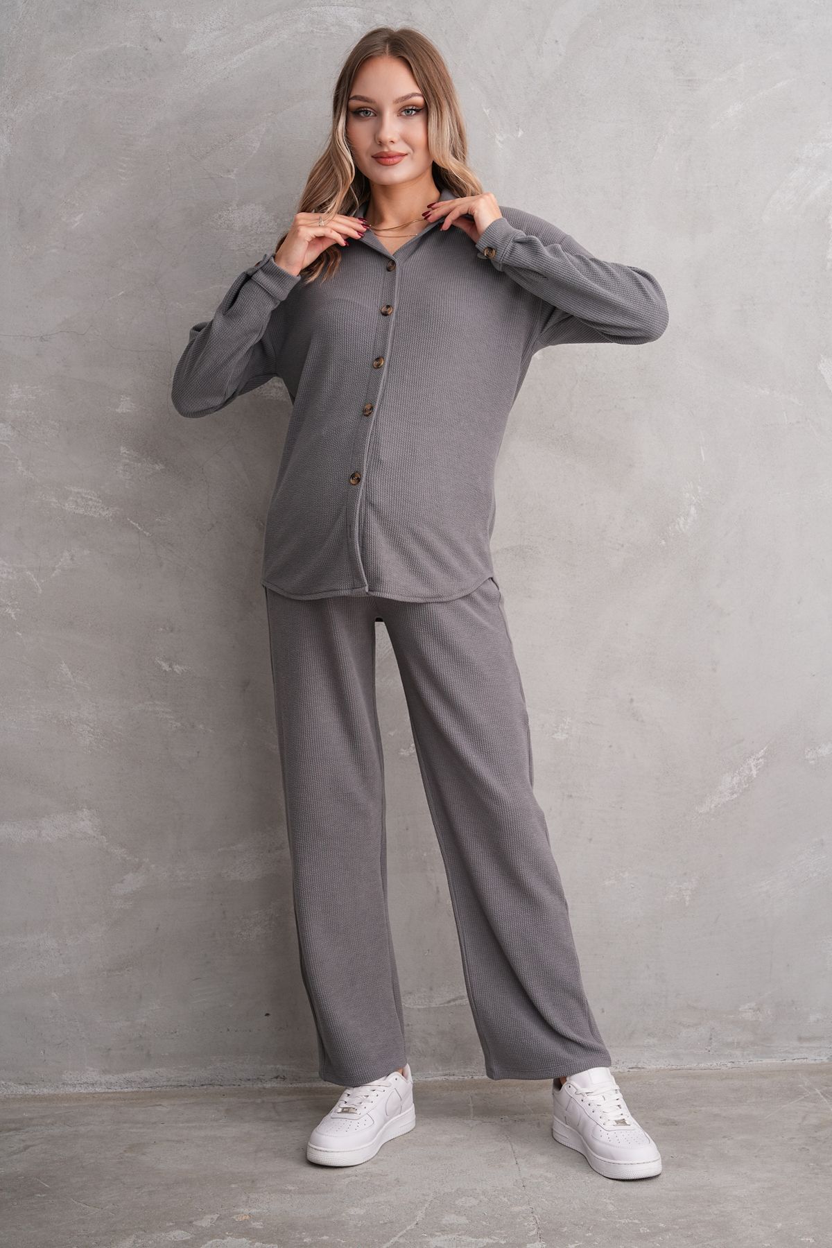 Miss Dünya Lissa-Pregnant and Maternity Bottom Top Suit with Front Button Corded Twisted Fabric Pockets 3