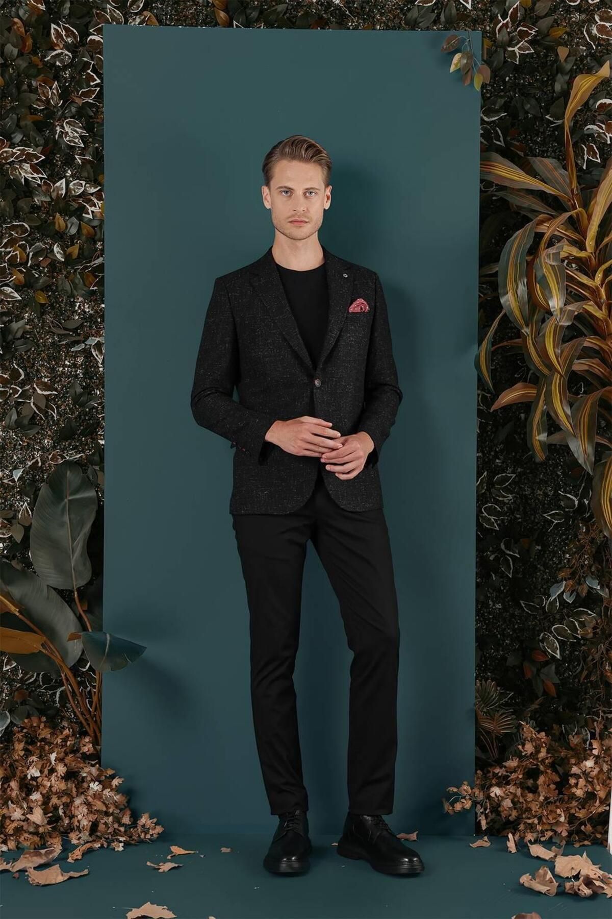 کاپشن اسپرت مشکی Slim Fit C 655 Efor