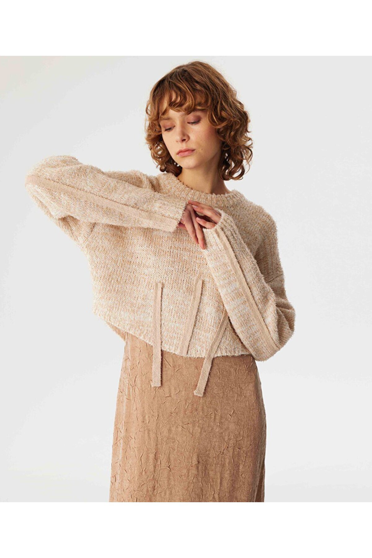 Twist-Zweiteiliges Midi-Kleid mit Look 2