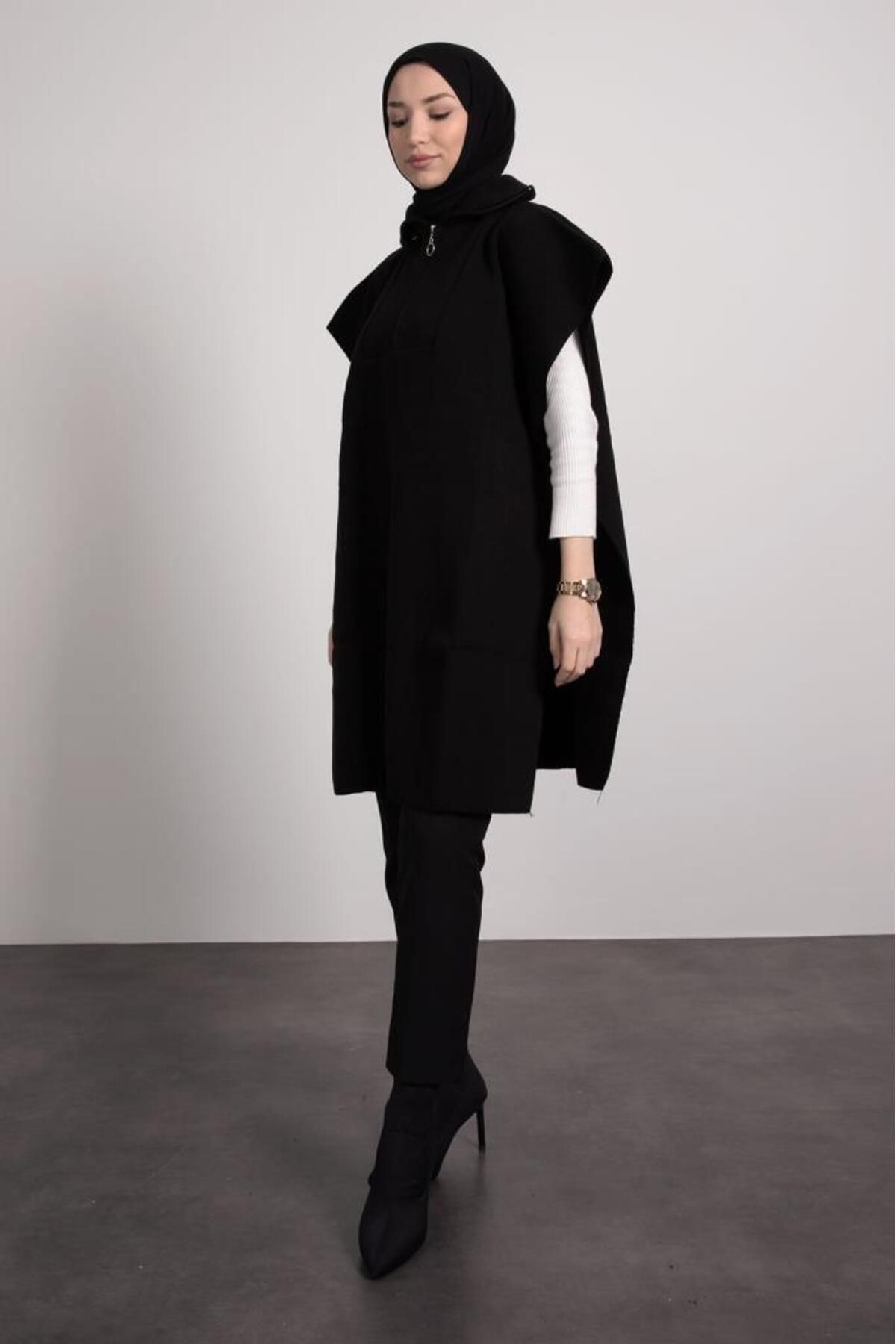 Lamia Giyim-Black Knitwear Hijab Tunic - Half Sleeve 5