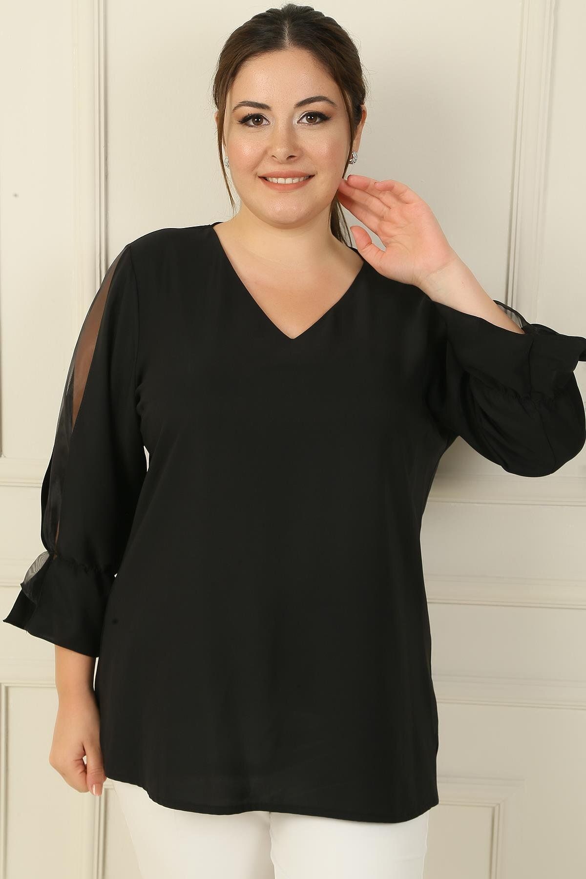LipLipo V Yaka Yarı Organze Krep B.B. Bluz