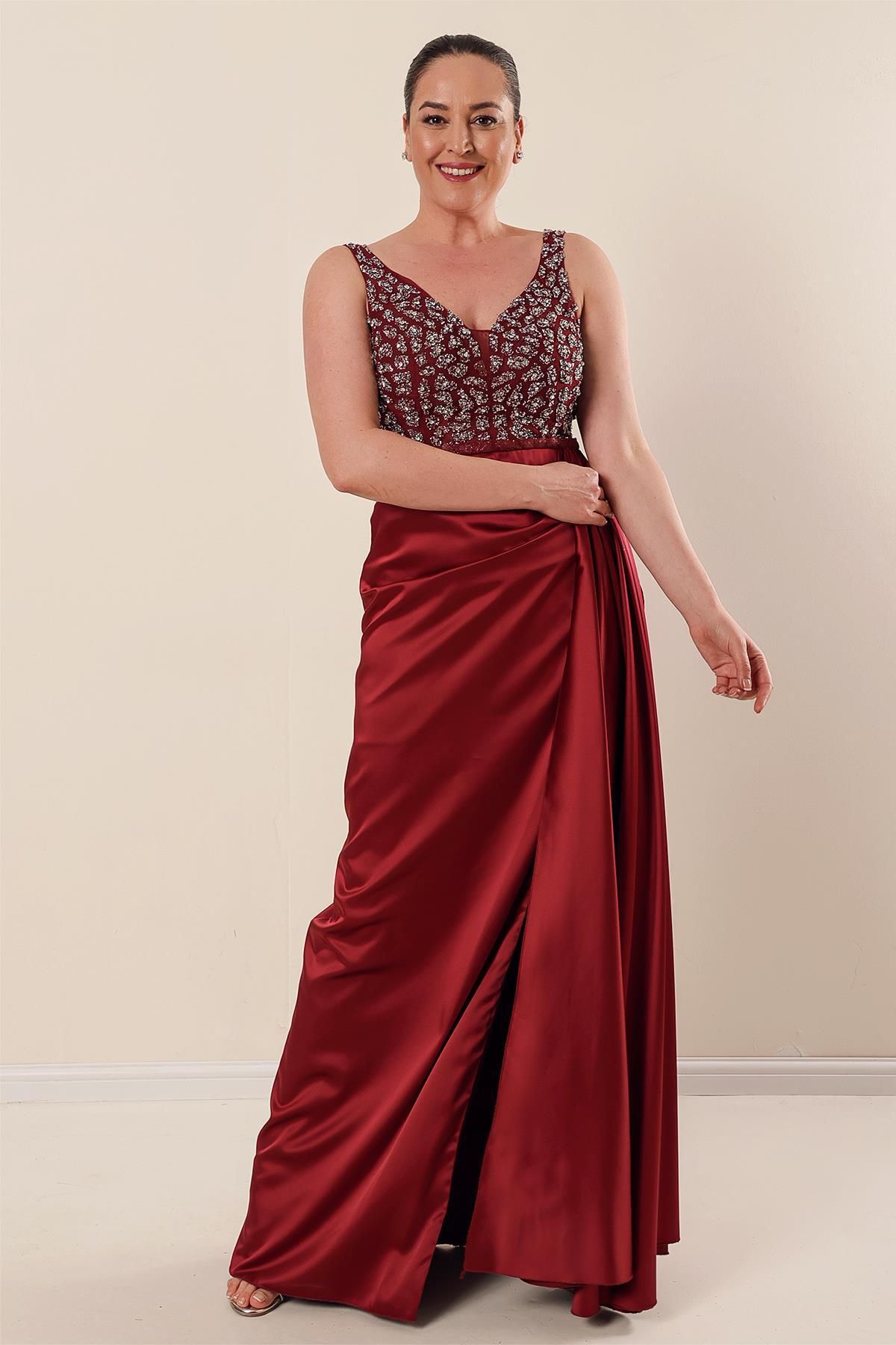 By Saygı-Langes Satin-Kleid in Übergröße mit Tüll-Stein-Detail-Futter oben 3